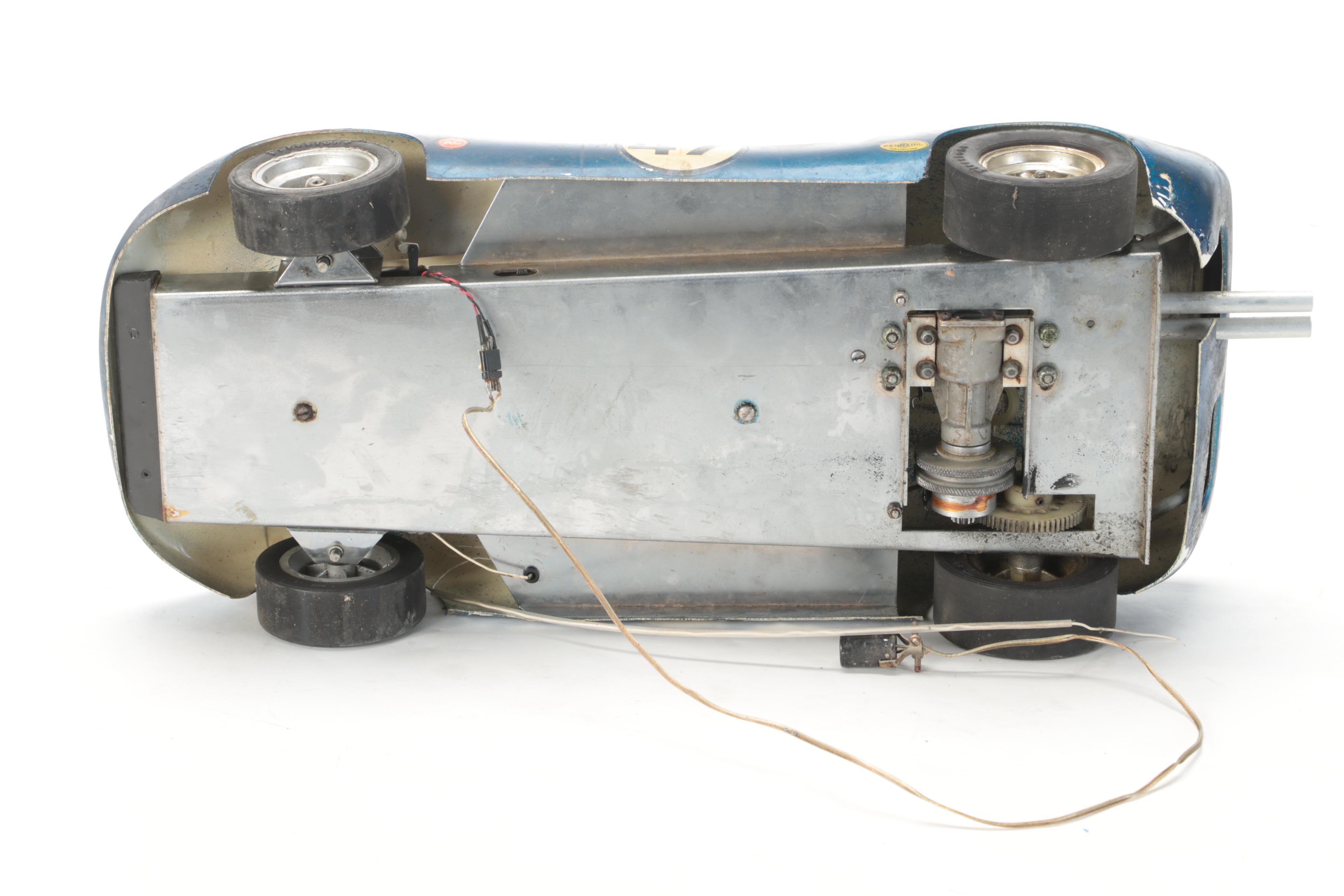 LaTrax Corvette Stingray, Heathkit Ford GT40 Remote Control Cars, Late 20th C.