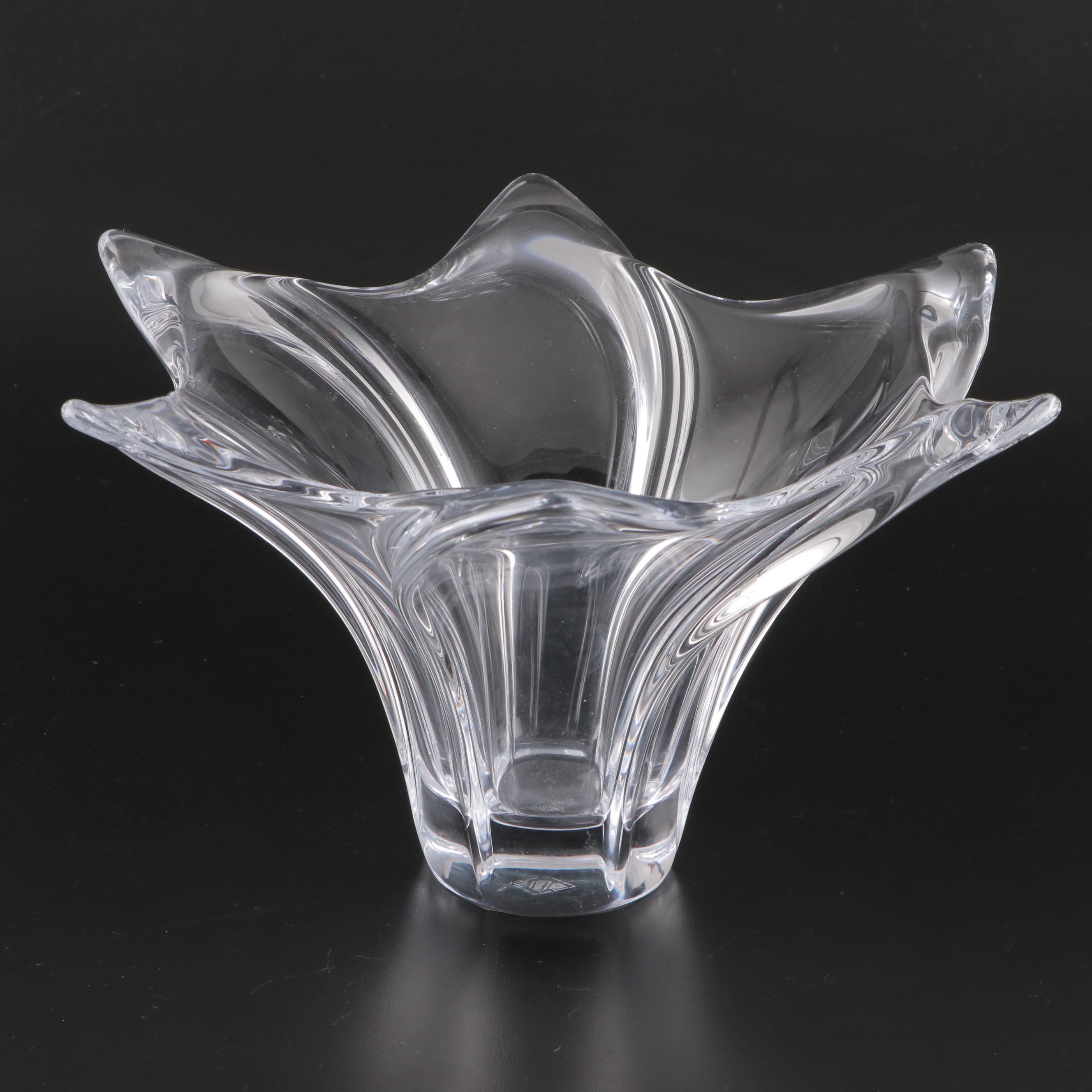 Vannes le Châtel Clear French Crystal Bowl, Mid to Late 20th Century