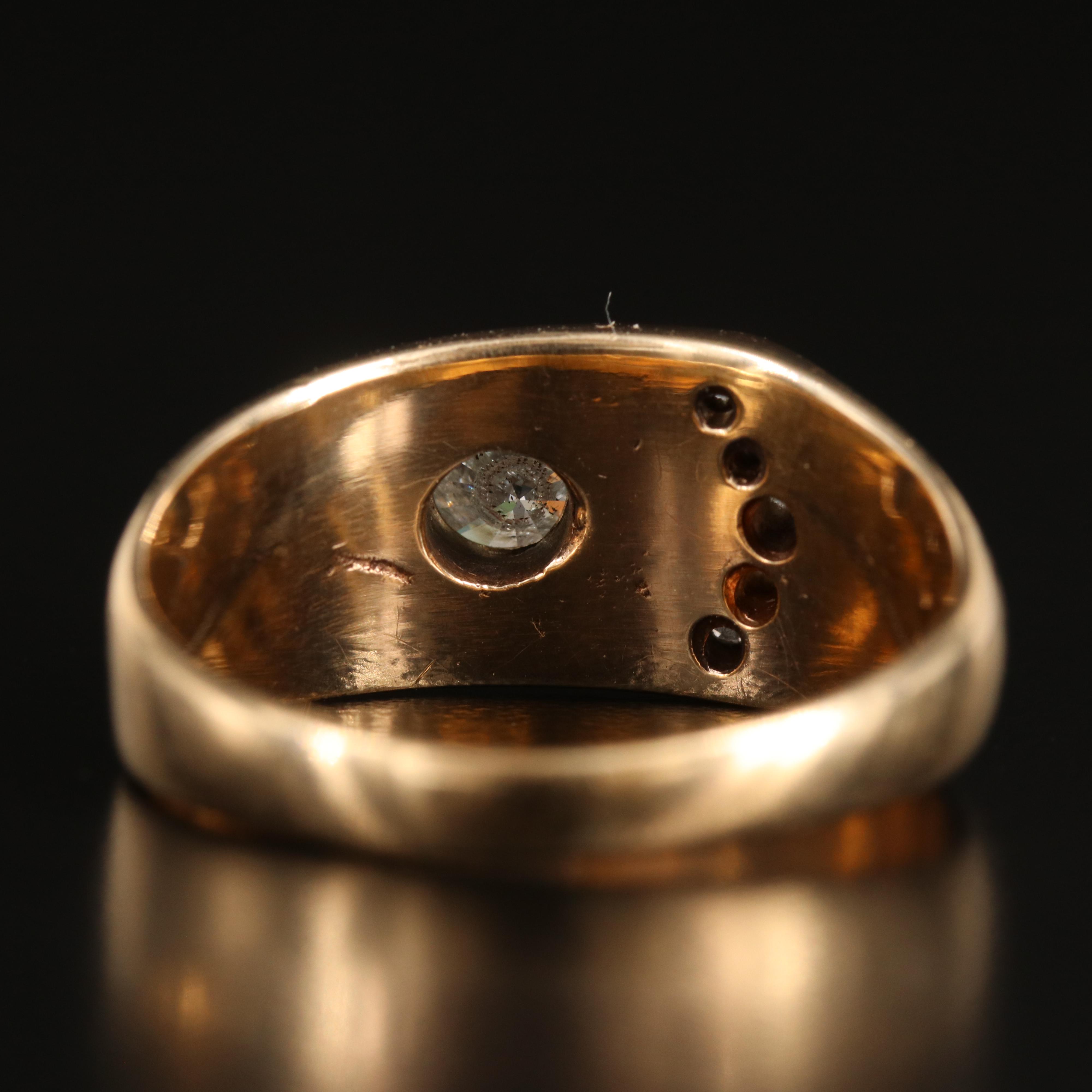 10K 0.96 CTW Diamond Buckle Band