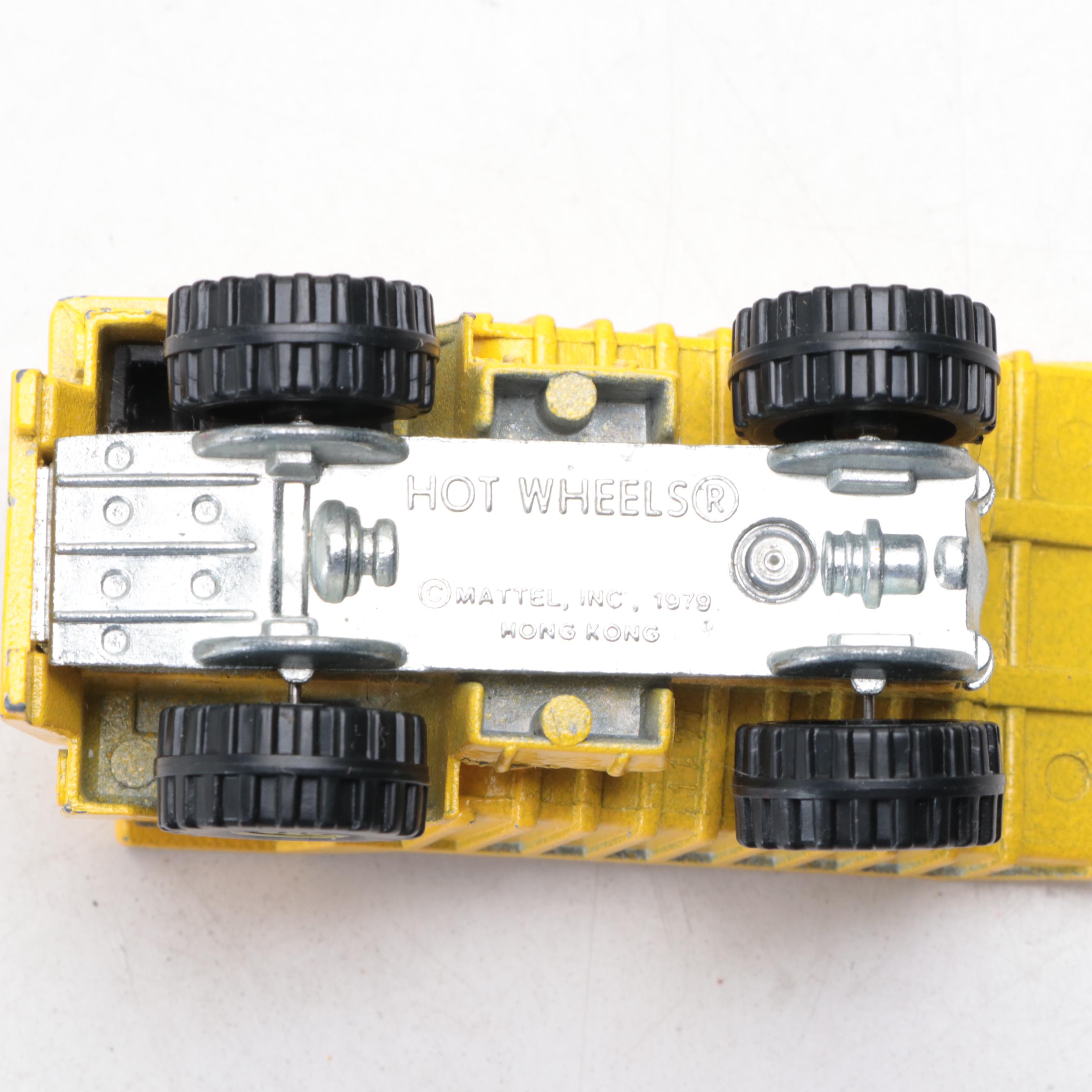 Hot Wheels, Yatming, Matchbox and Other Toy Cars and Storage Cases