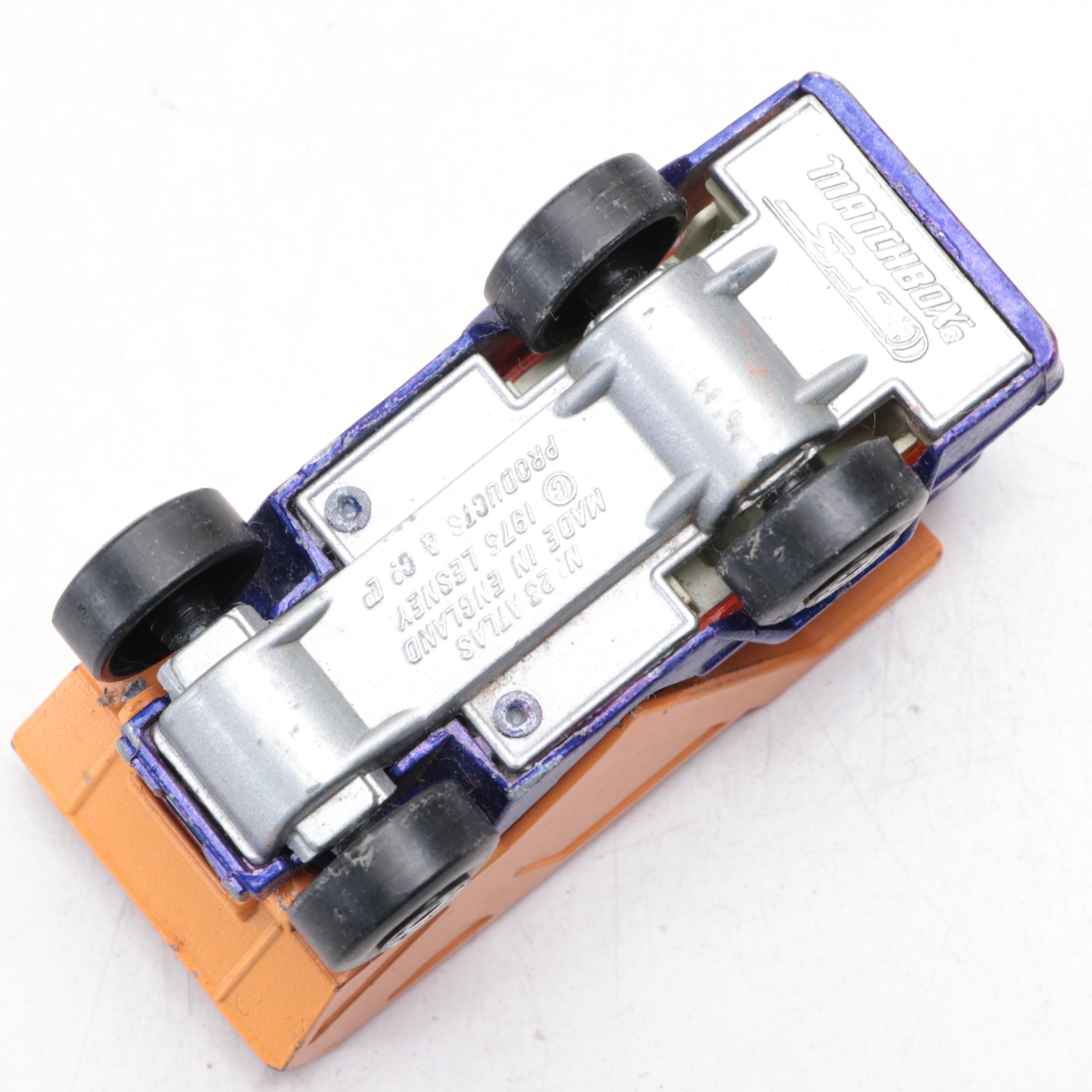 Hot Wheels, Yatming, Matchbox and Other Toy Cars and Storage Cases