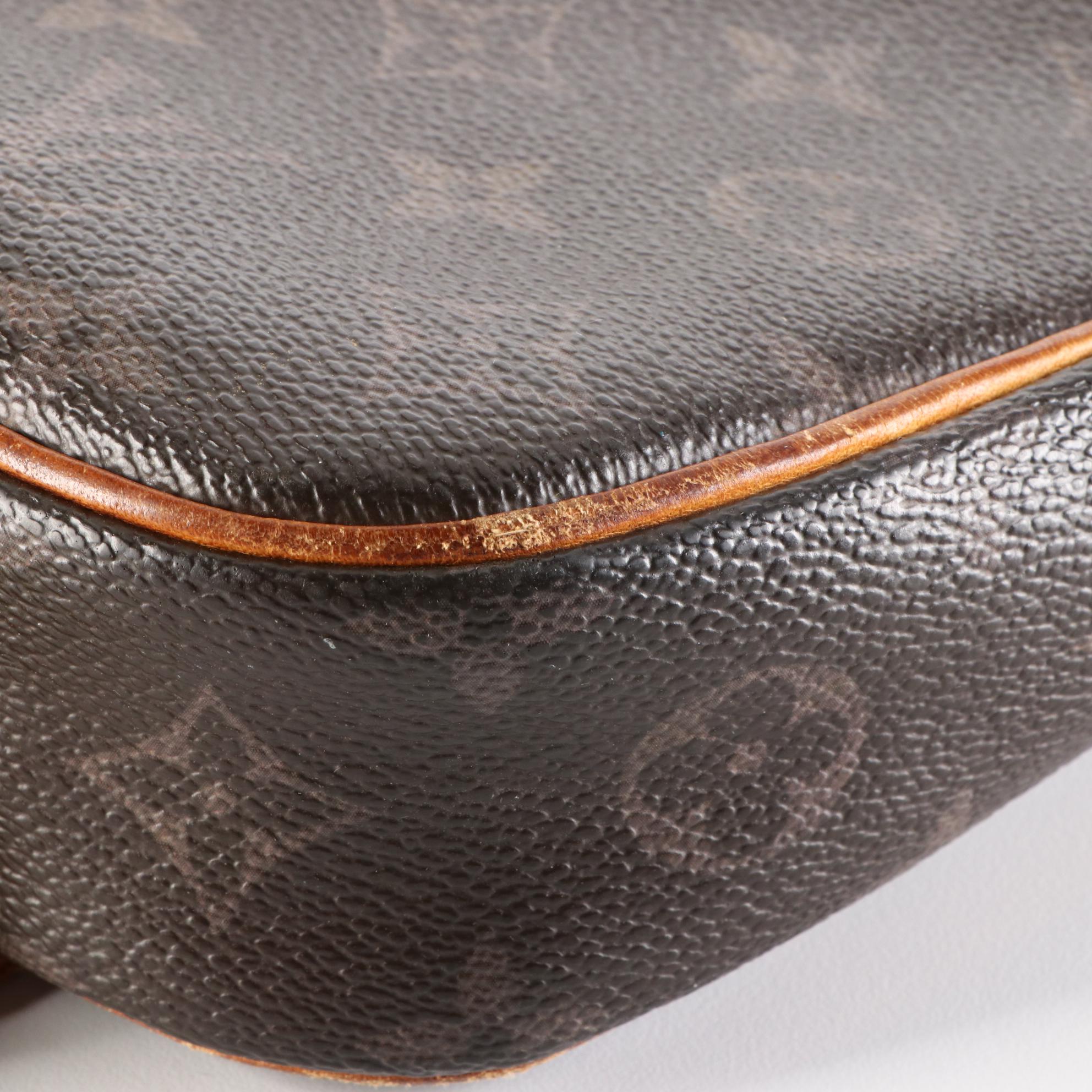 Louis Vuitton Pochette Gange Bag in Monogram Canvas and Leather