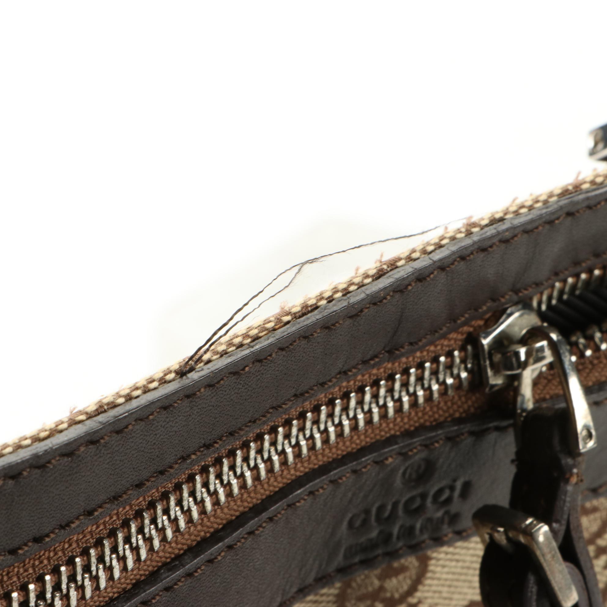 Gucci Small Crossbody Bag in GG Canvas and Leather