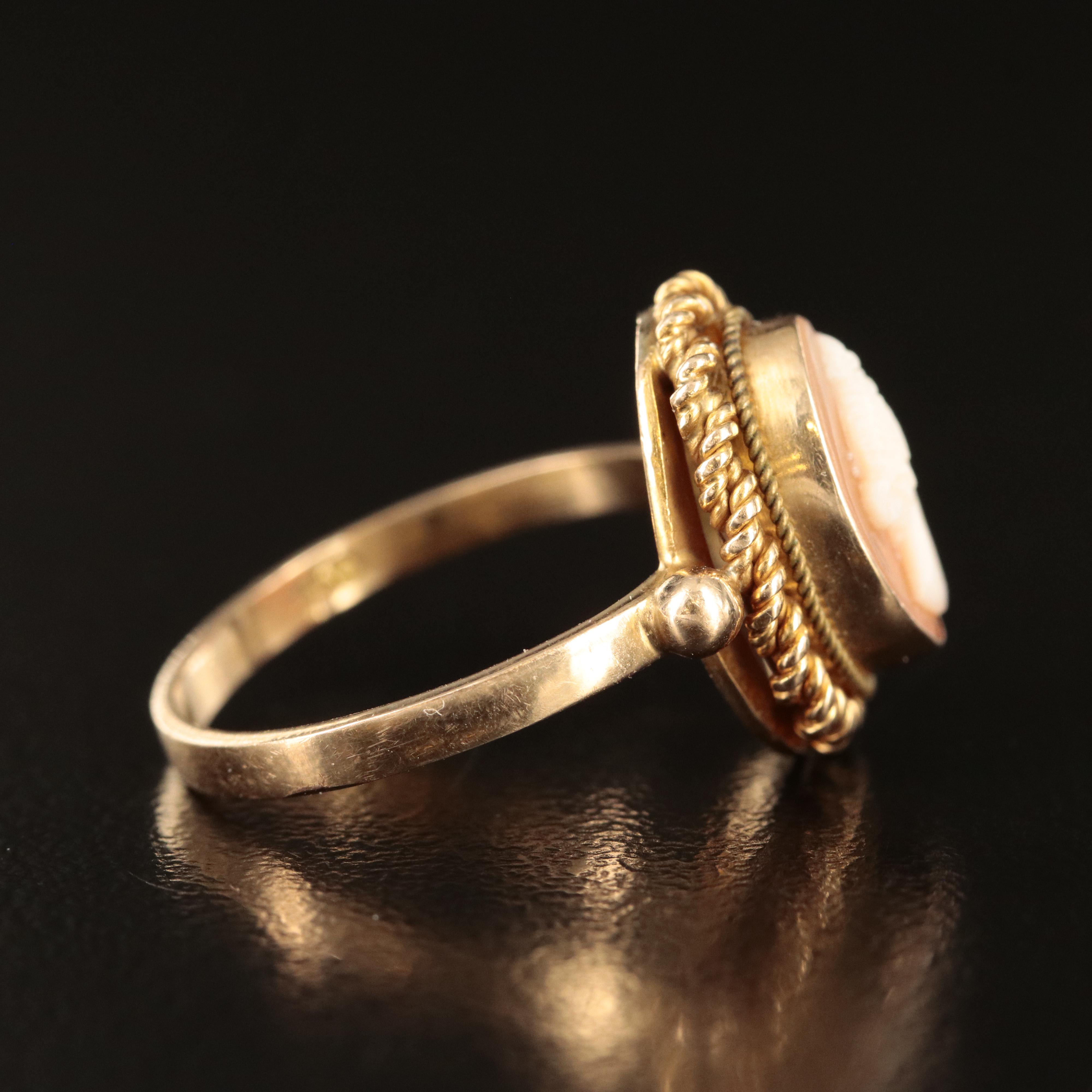 Vintage 14K Shell Cameo Ring with Rope Detail