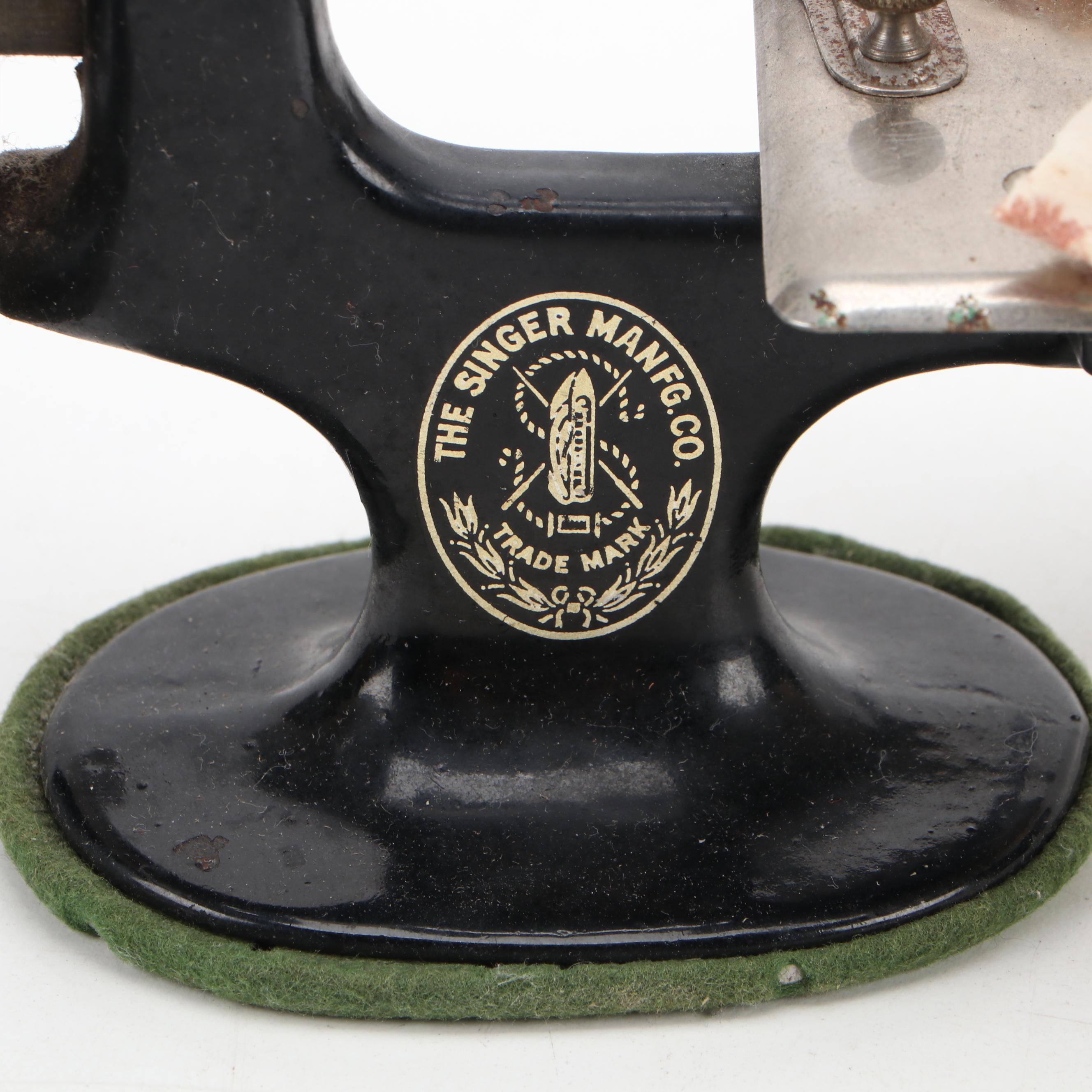 Singer Model 20 Hand Crank Child's Sewing Machine with Original Box