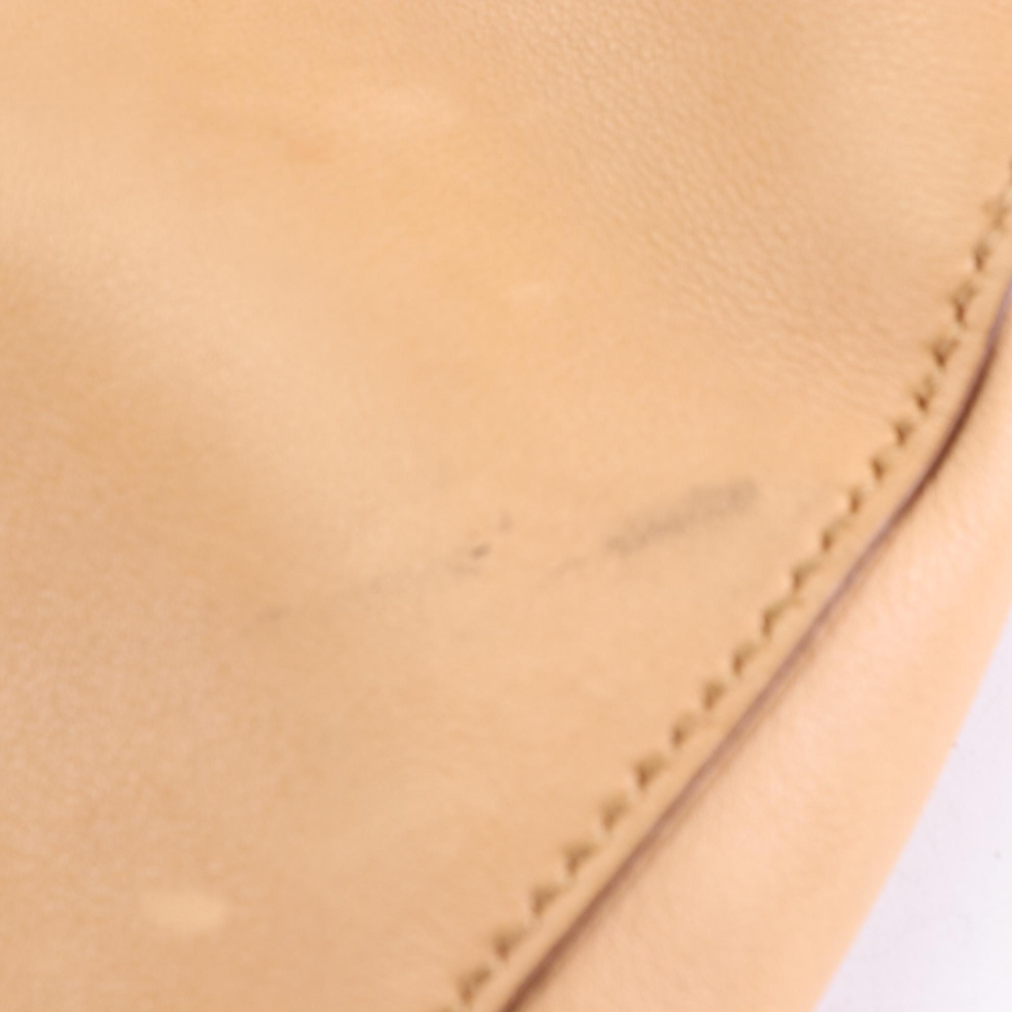 Gucci Large Crescent Shoulder Bag in Leather