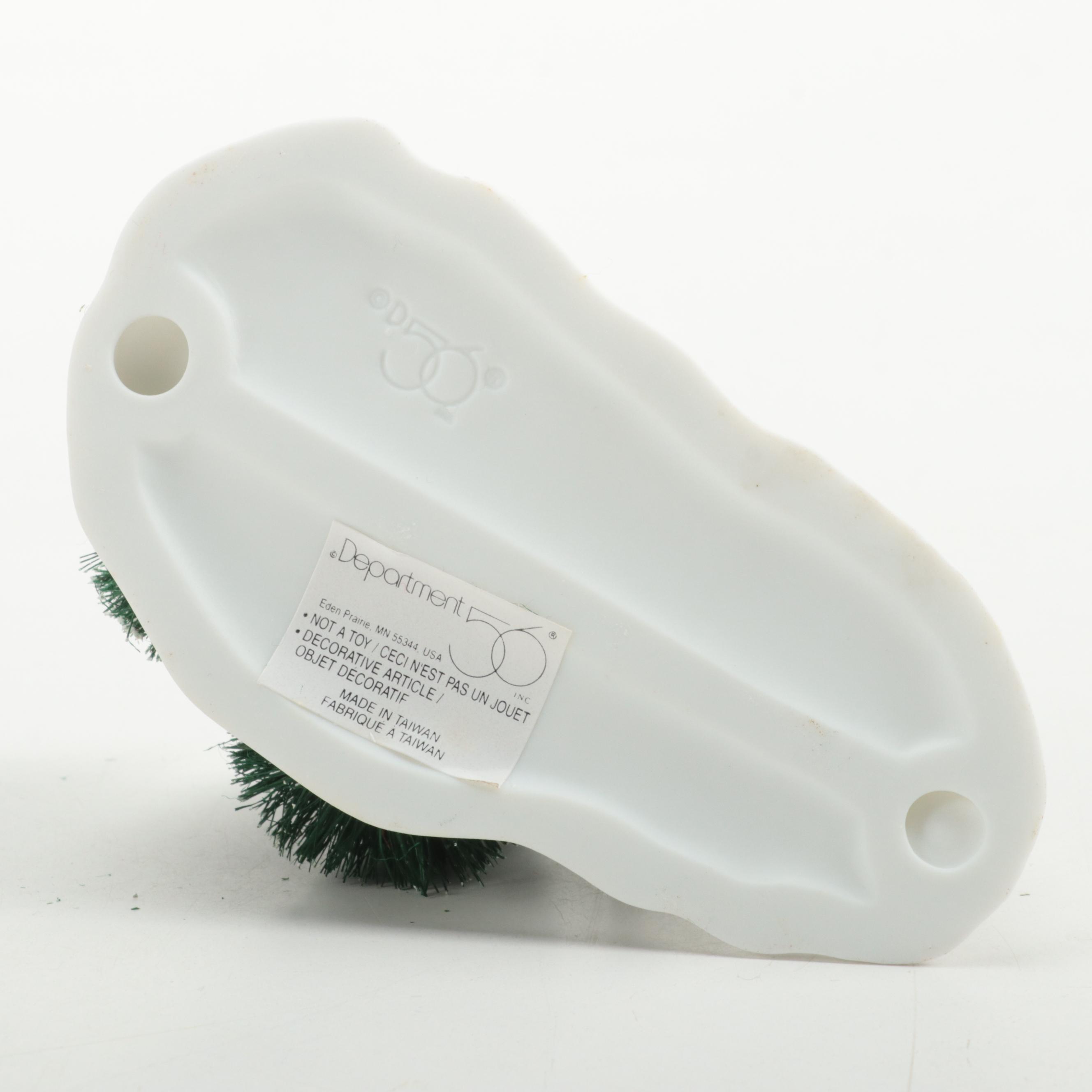 Department 56 Christmas Village Figurines and Accessories