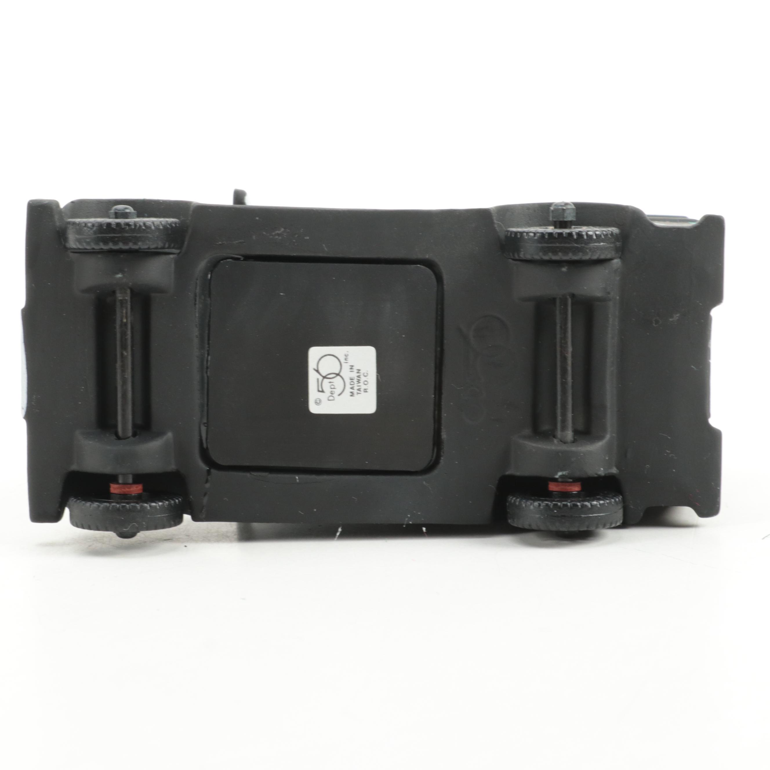 Department 56 Christmas Village Figurines and Accessories