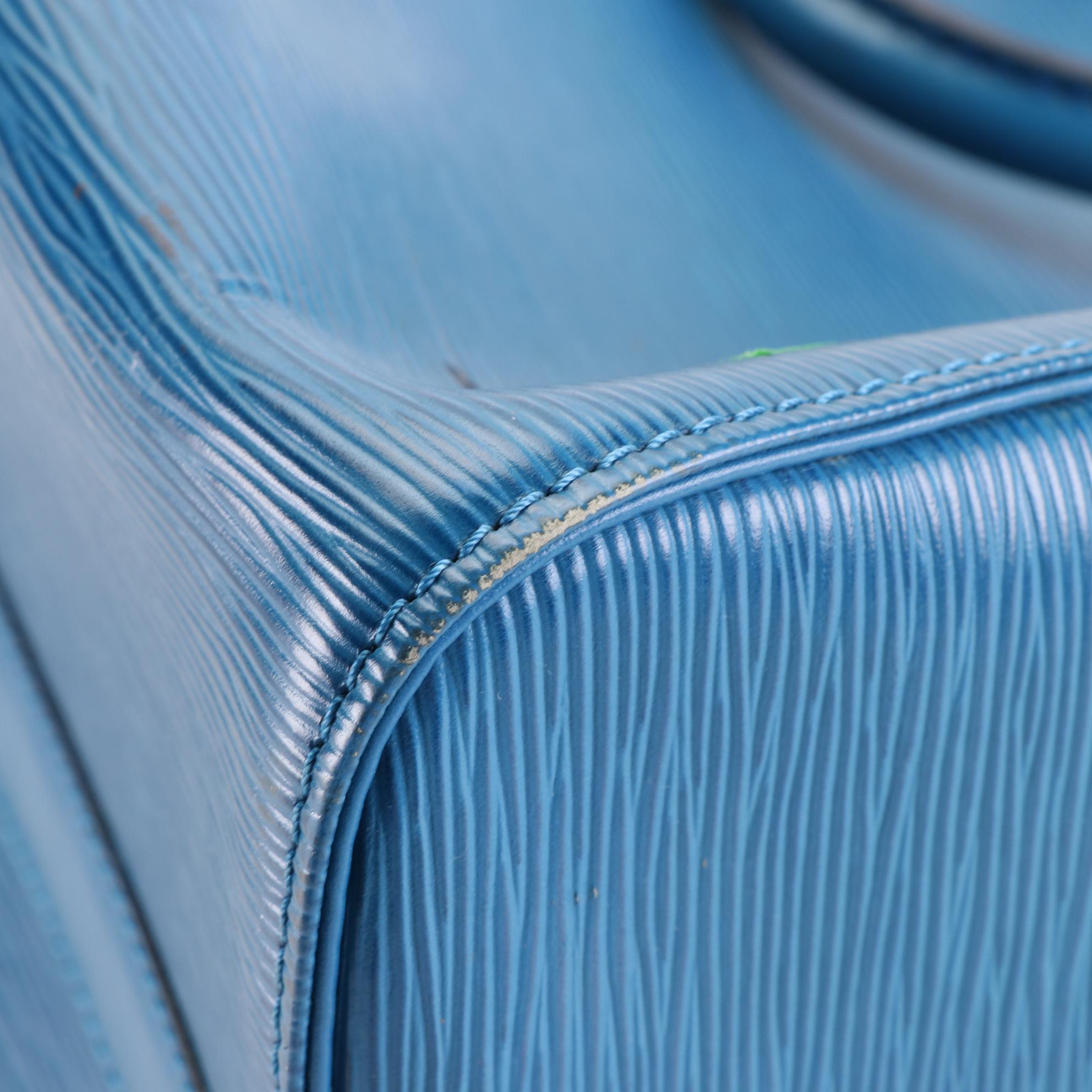 Louis Vuitton Speedy 30 Bag in Toledo Blue Epi Leather