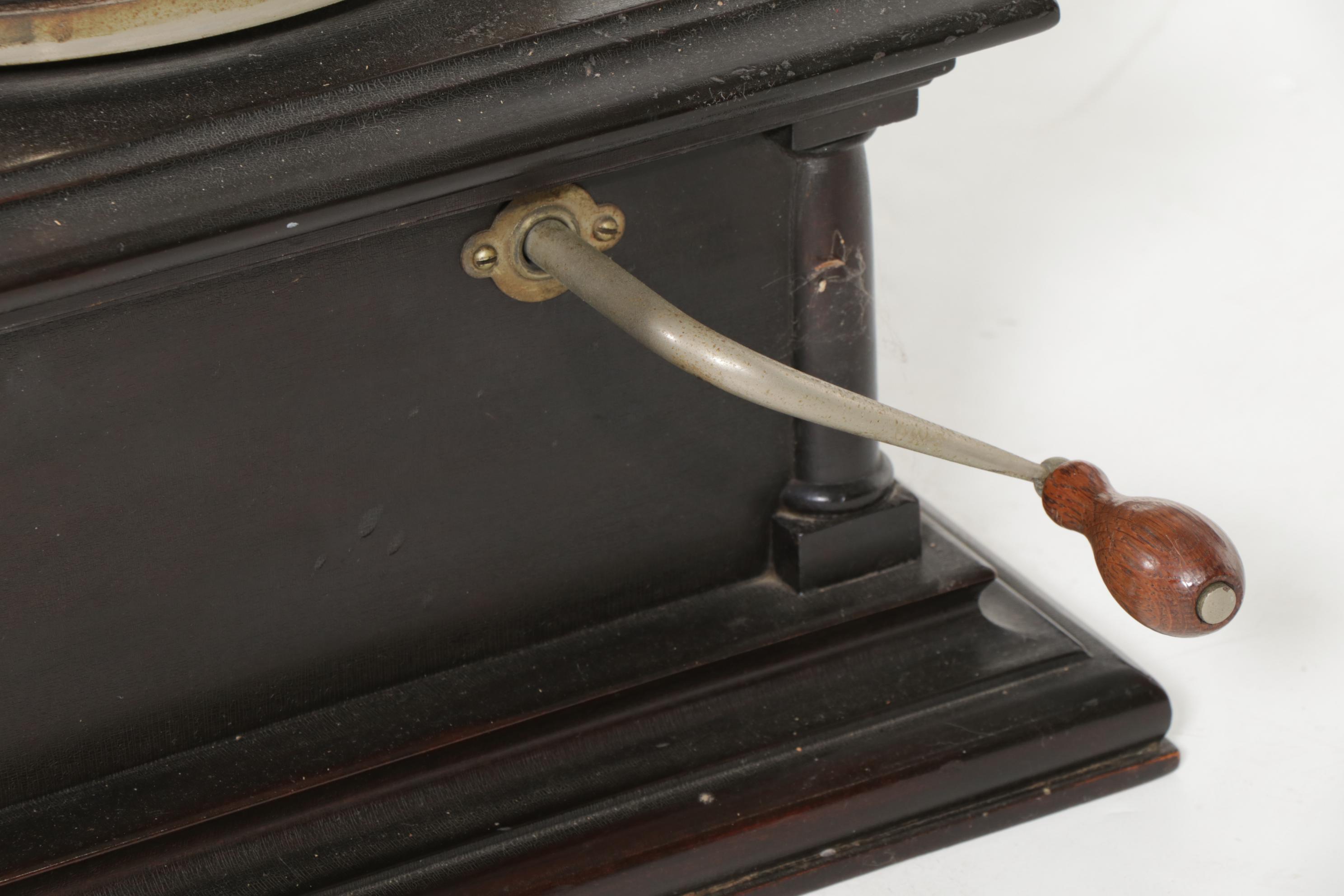 Victor Model IV Mahogany Phonograph with "Spearpoint" Wood Horn, c. 1910