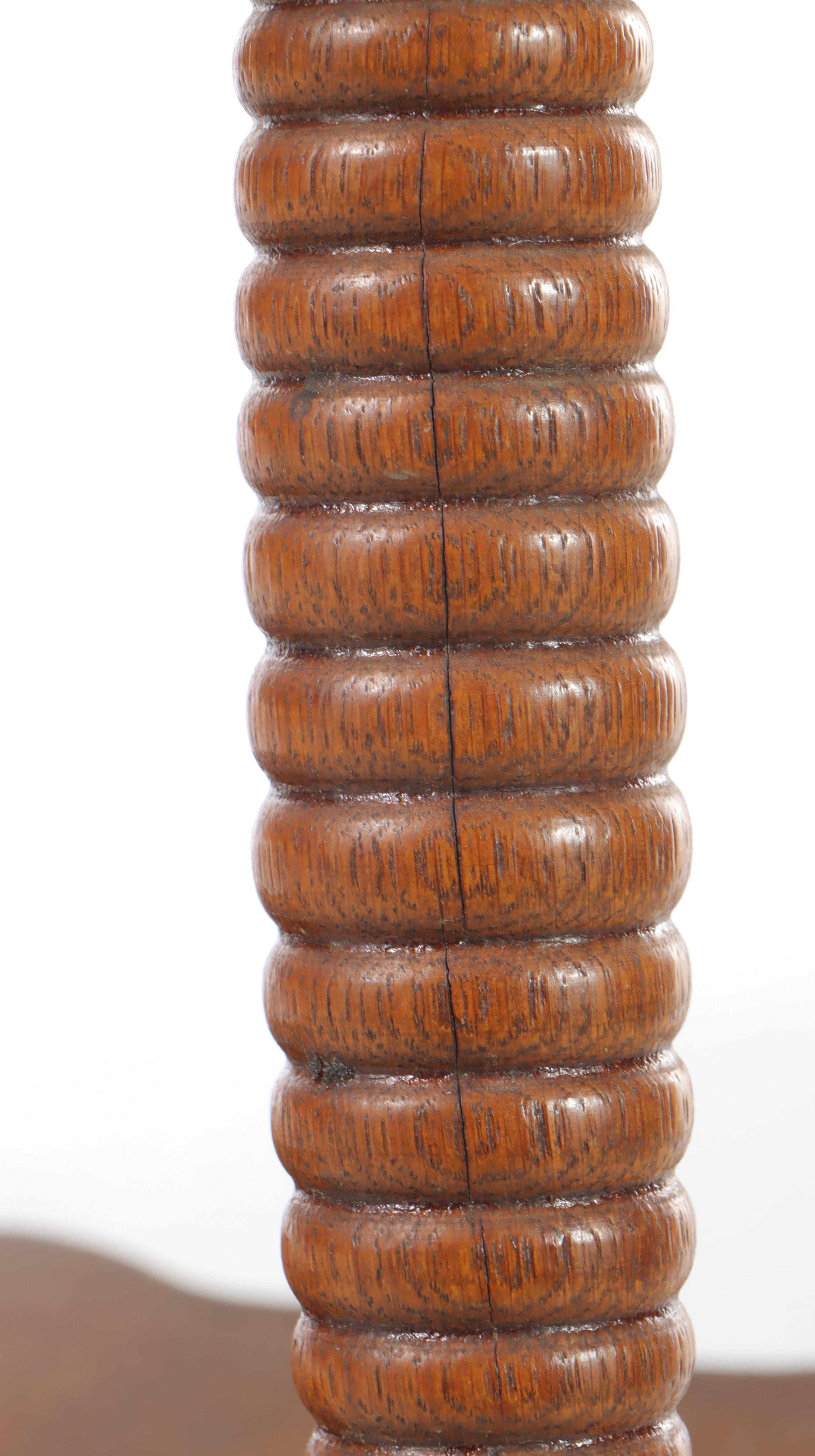 Late Victorian Quartersawn Oak Two-Tier Side Table, circa 1900