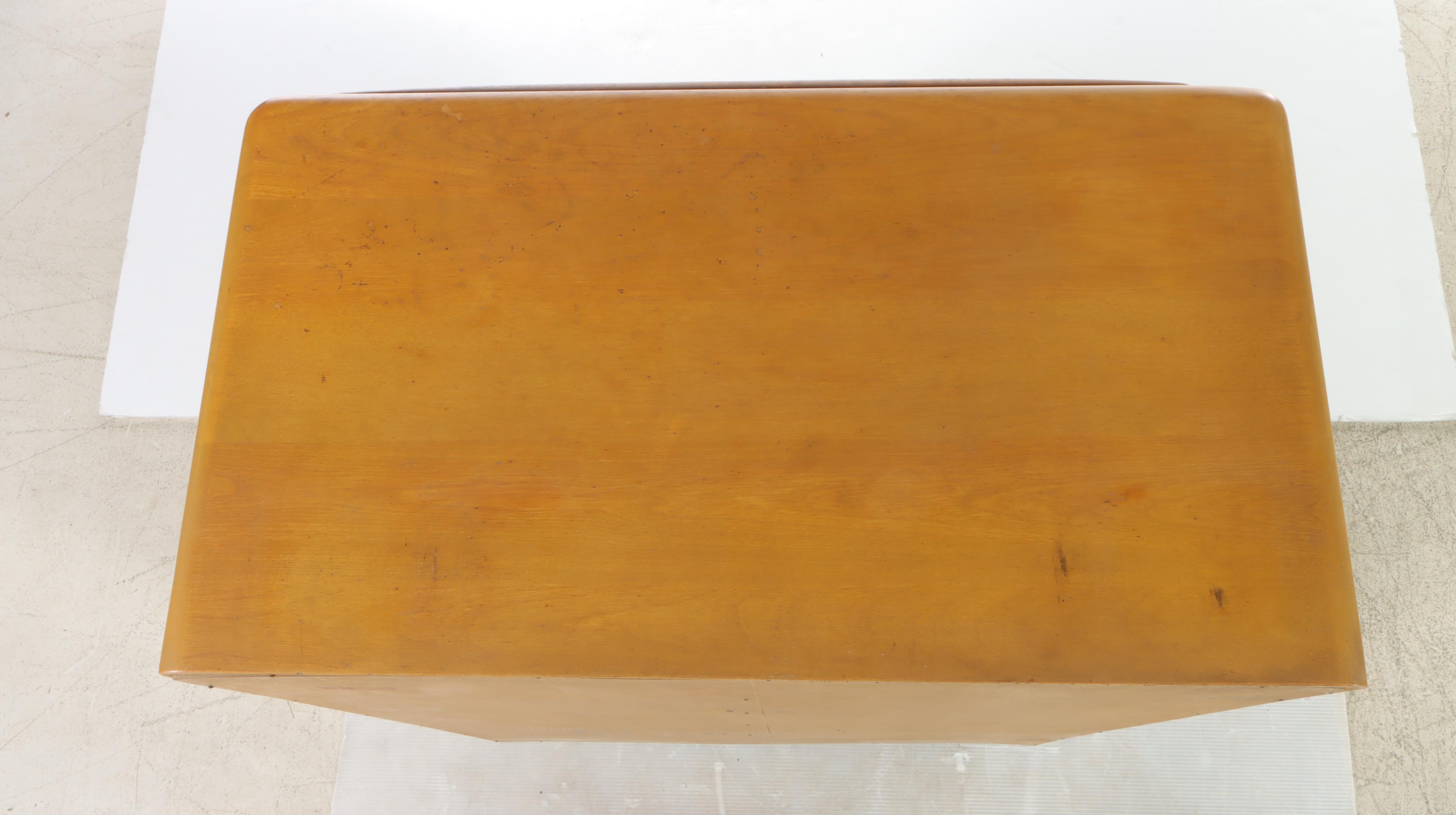 Heywood-Wakefield Mid Century Modern Five-Drawer Chest in Wheat Finish