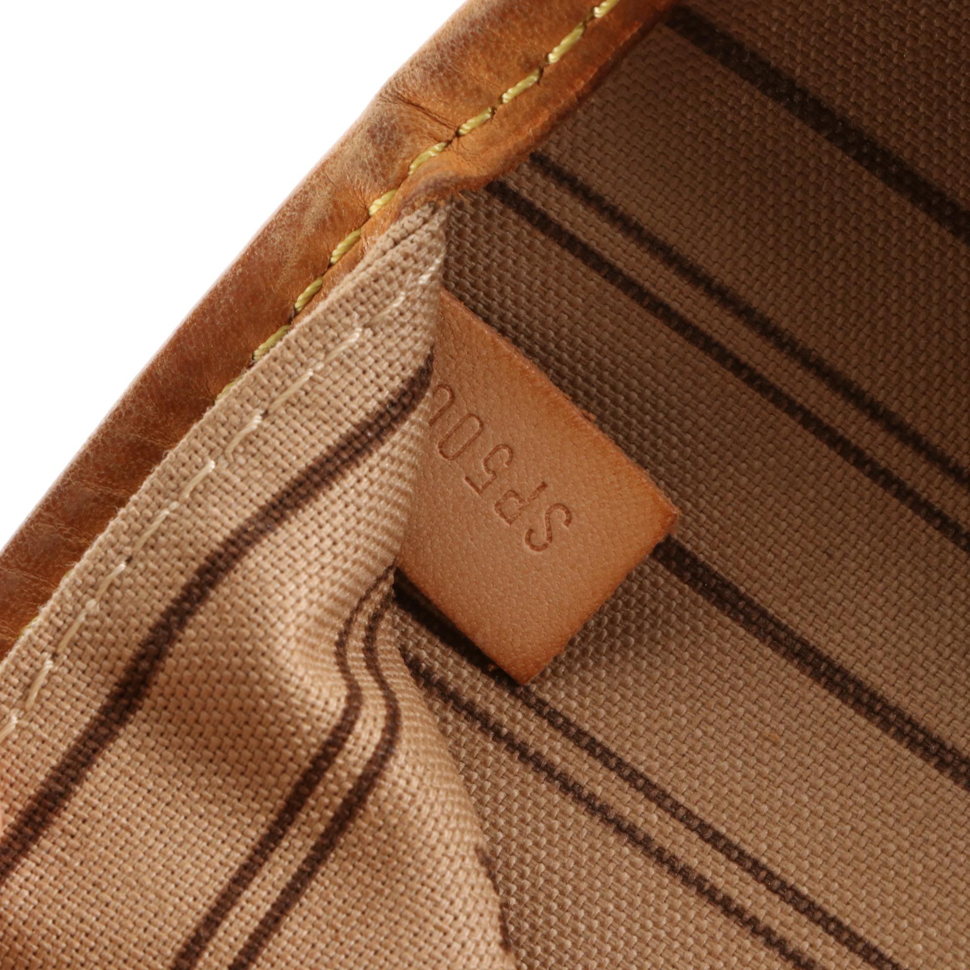 Louis Vuitton Neverfull GM Tote in Monogram Canvas with Vachetta Leather Trim