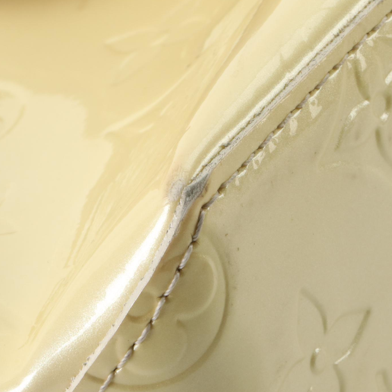 Louis Vuitton Reade PM Handbag in Monogram Vernis and Vachetta Leather