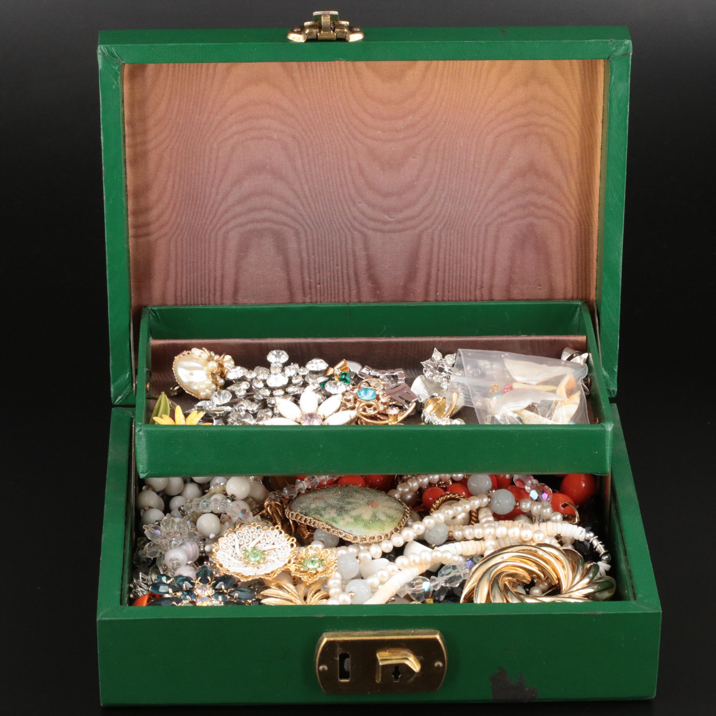 Uncommon Discoveries: Jewelry Collection