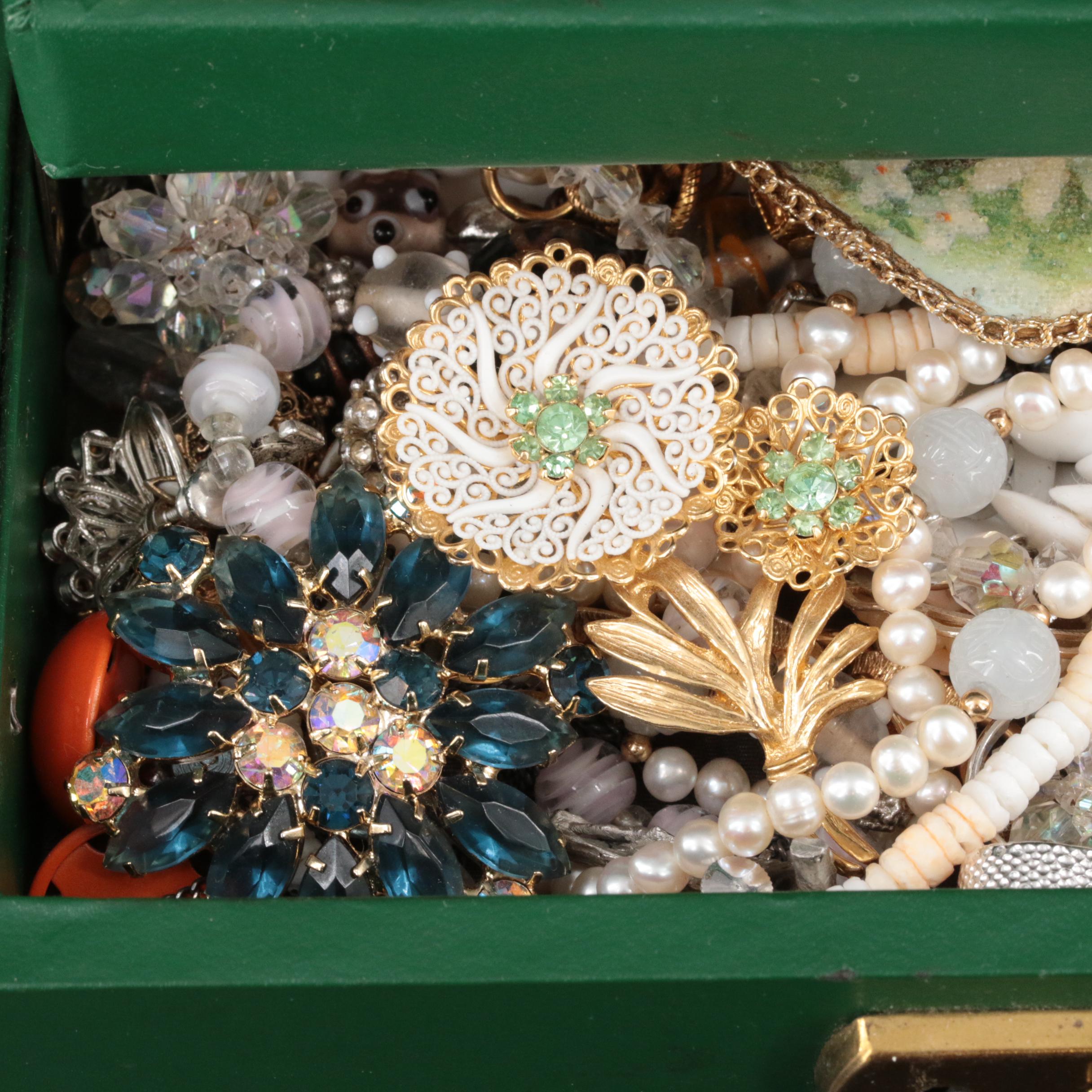 Uncommon Discoveries: Jewelry Collection