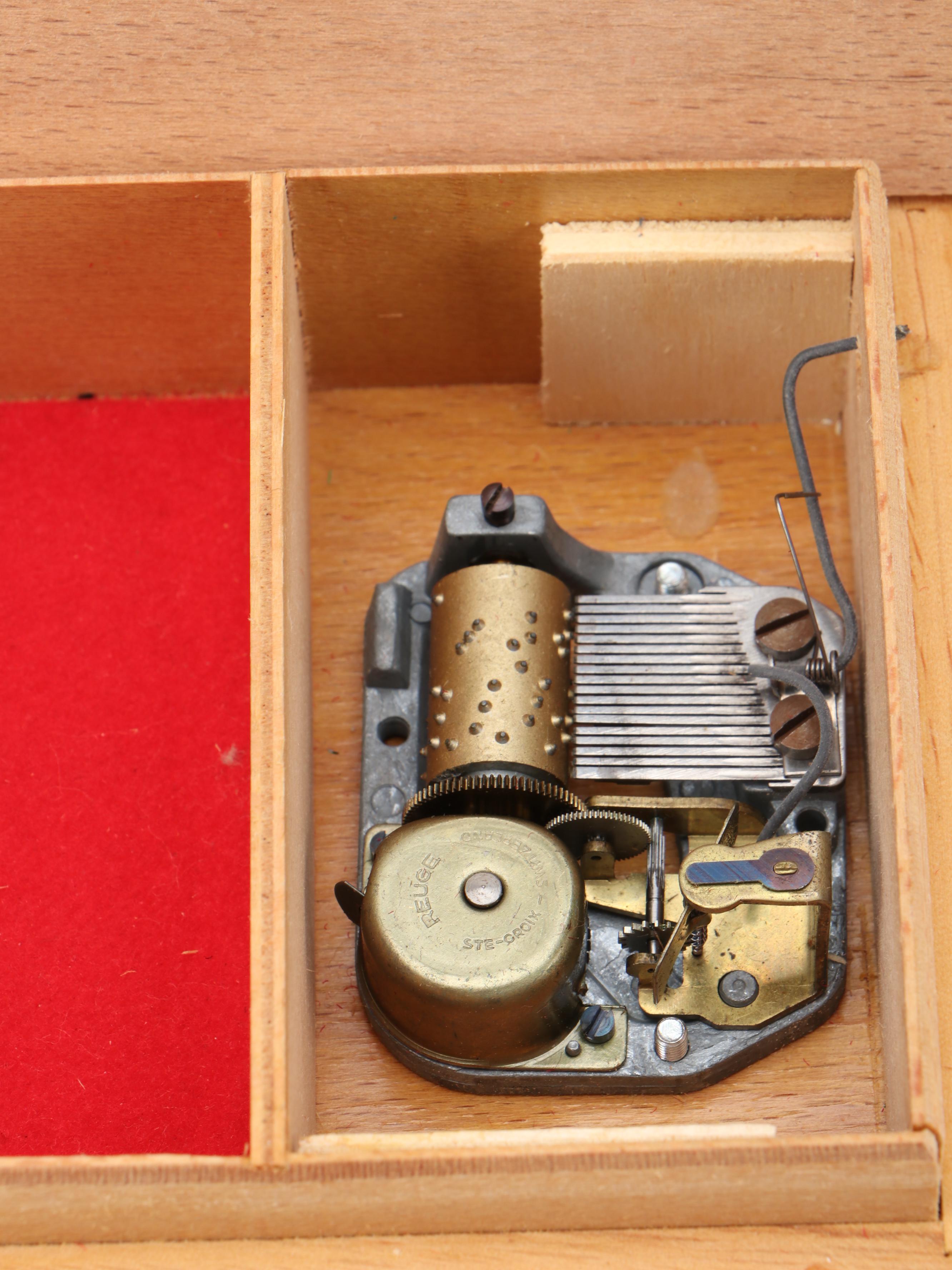 Chinese Gilt Wood Carved Panels, Moriyama Elephant Teapot and More