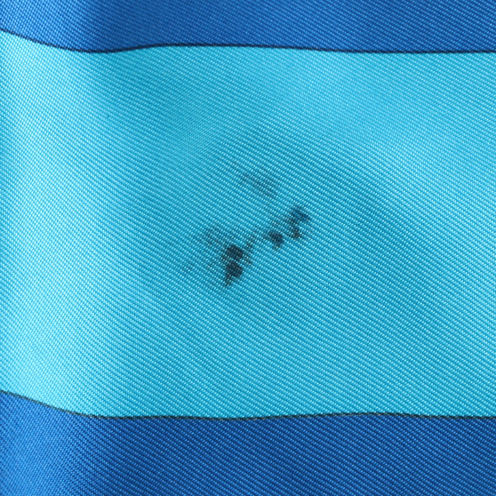 Hermès "Tout en Carre" Silk Twill Scarf 90