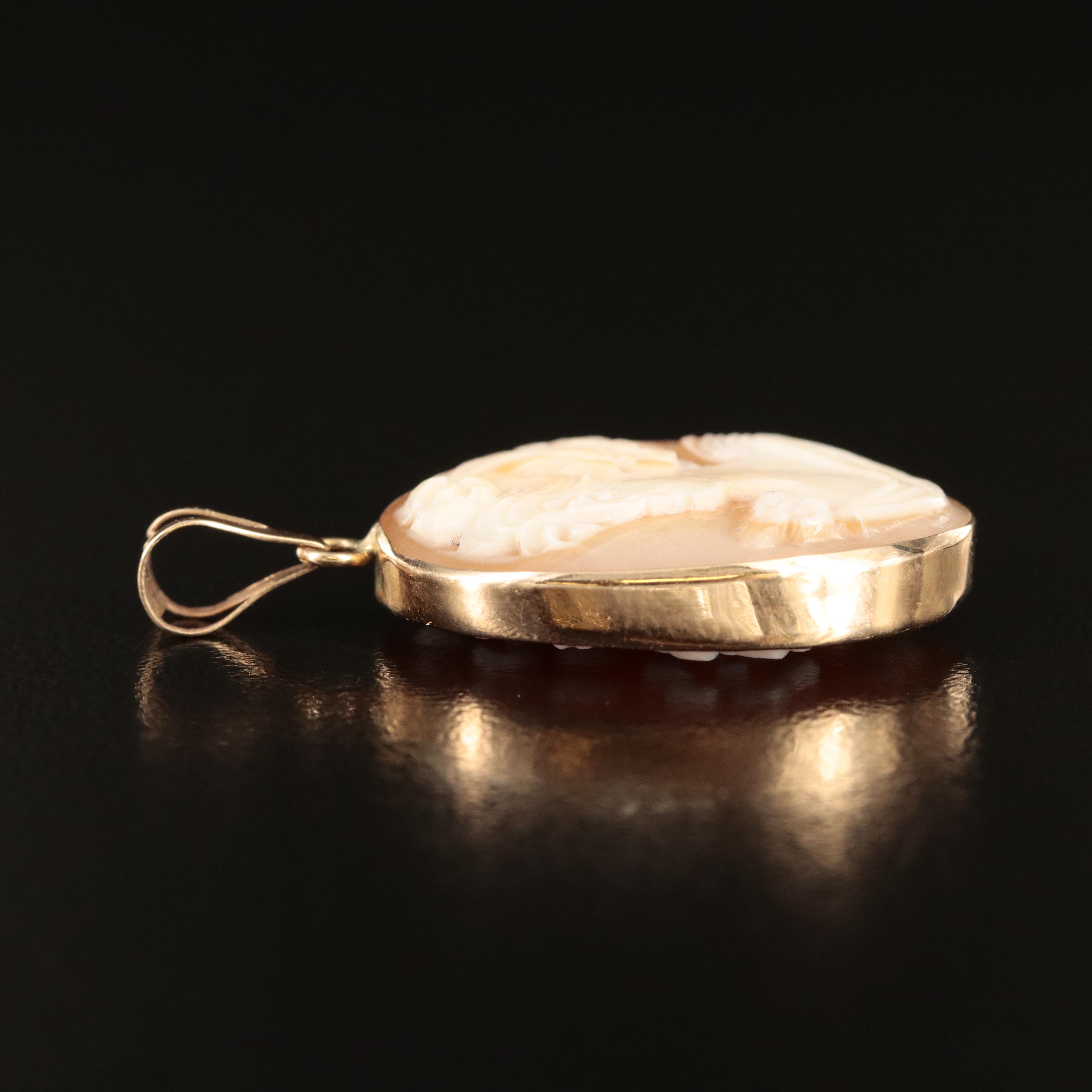Italian 14K Shell Reversible Cameo Pendant