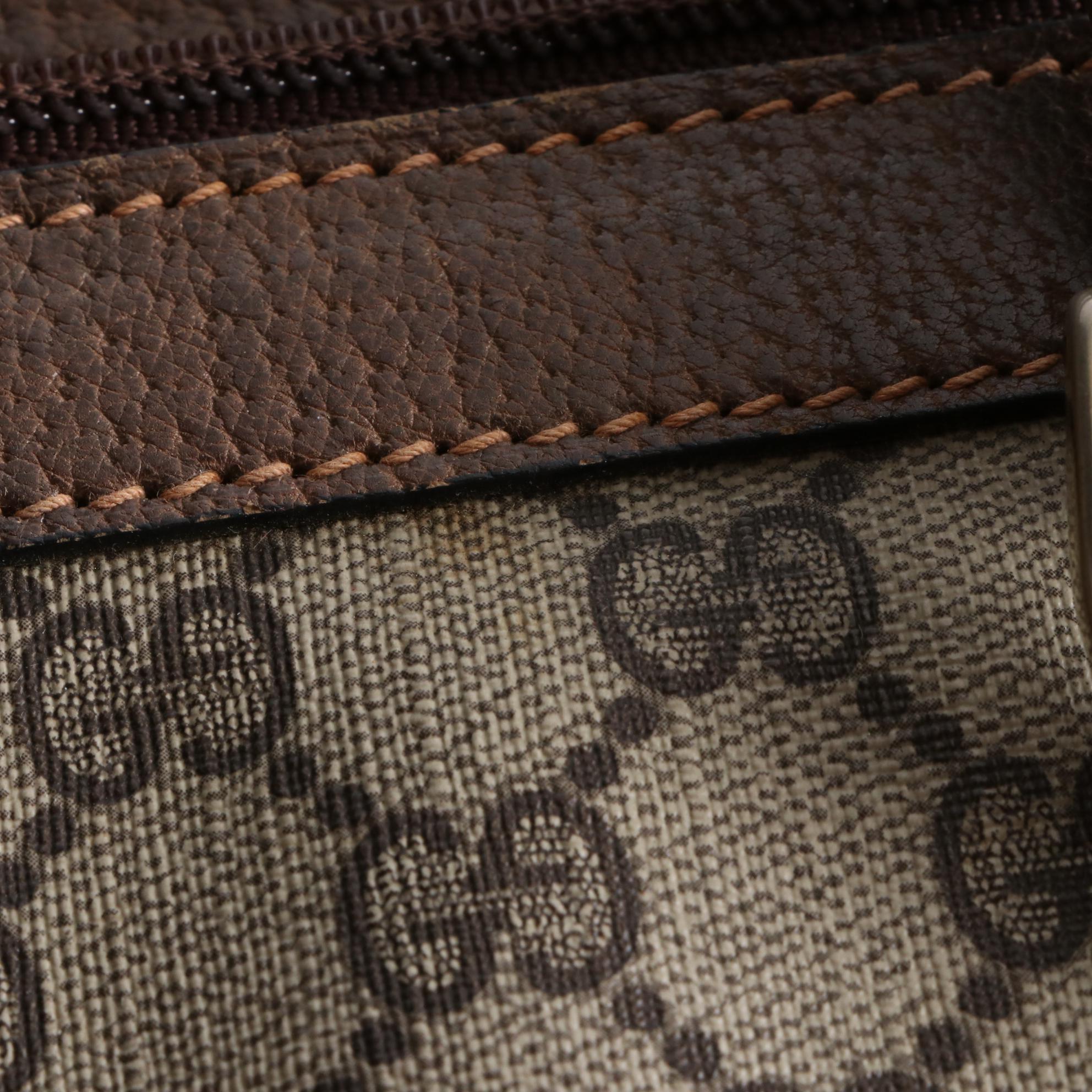 Gucci Boston Bag in GG Supreme Canvas and Leather