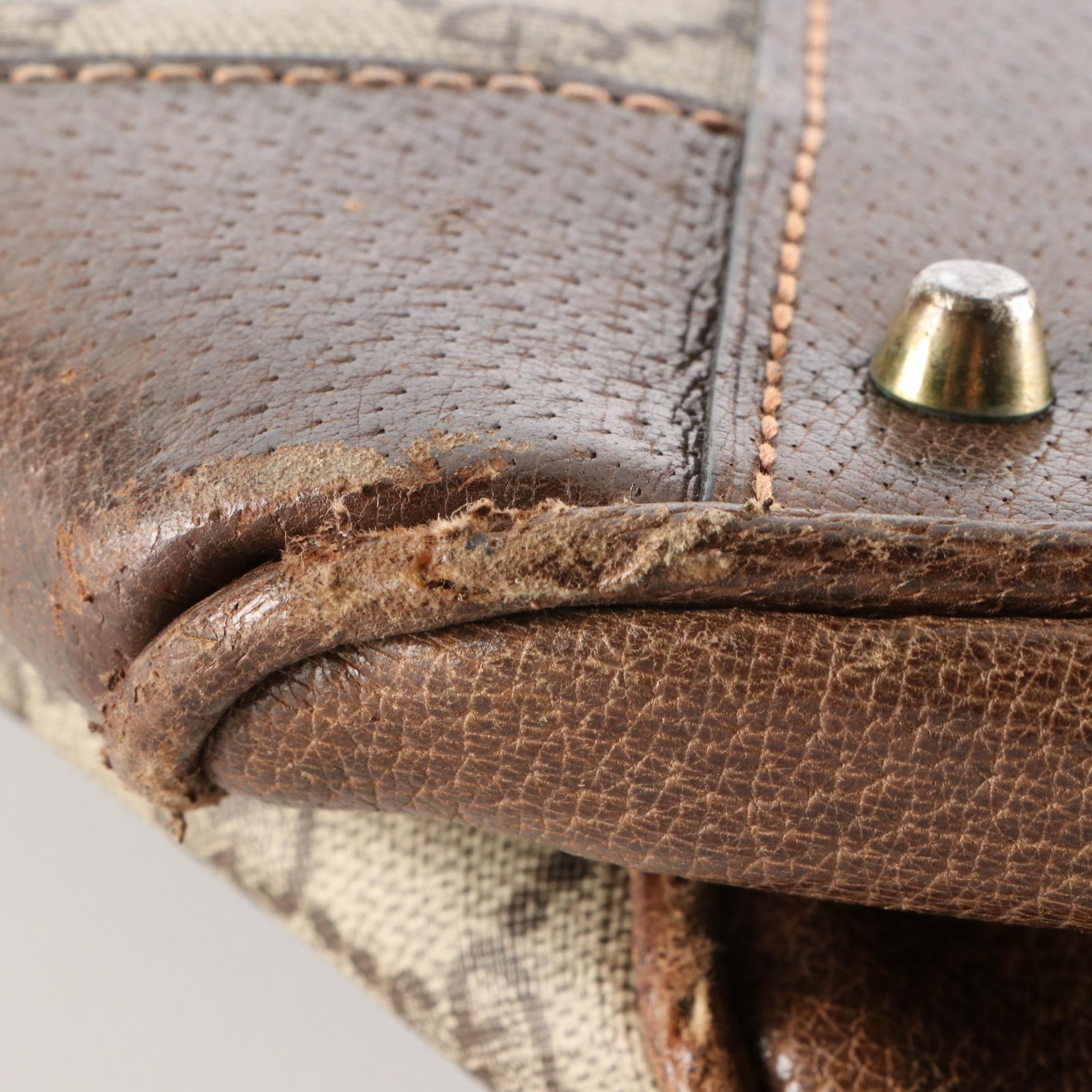 Gucci Boston Bag in GG Supreme Canvas and Leather