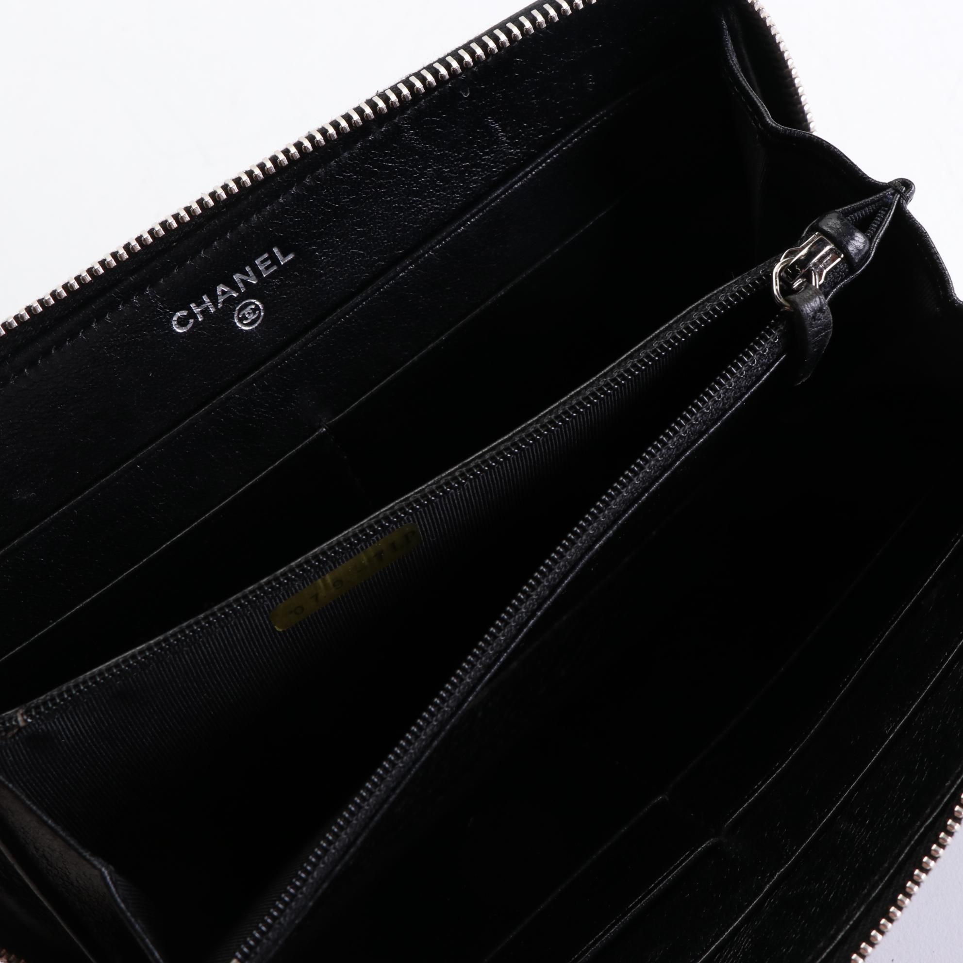 Chanel Zip-Around Wallet in Black Leather with CC Logo