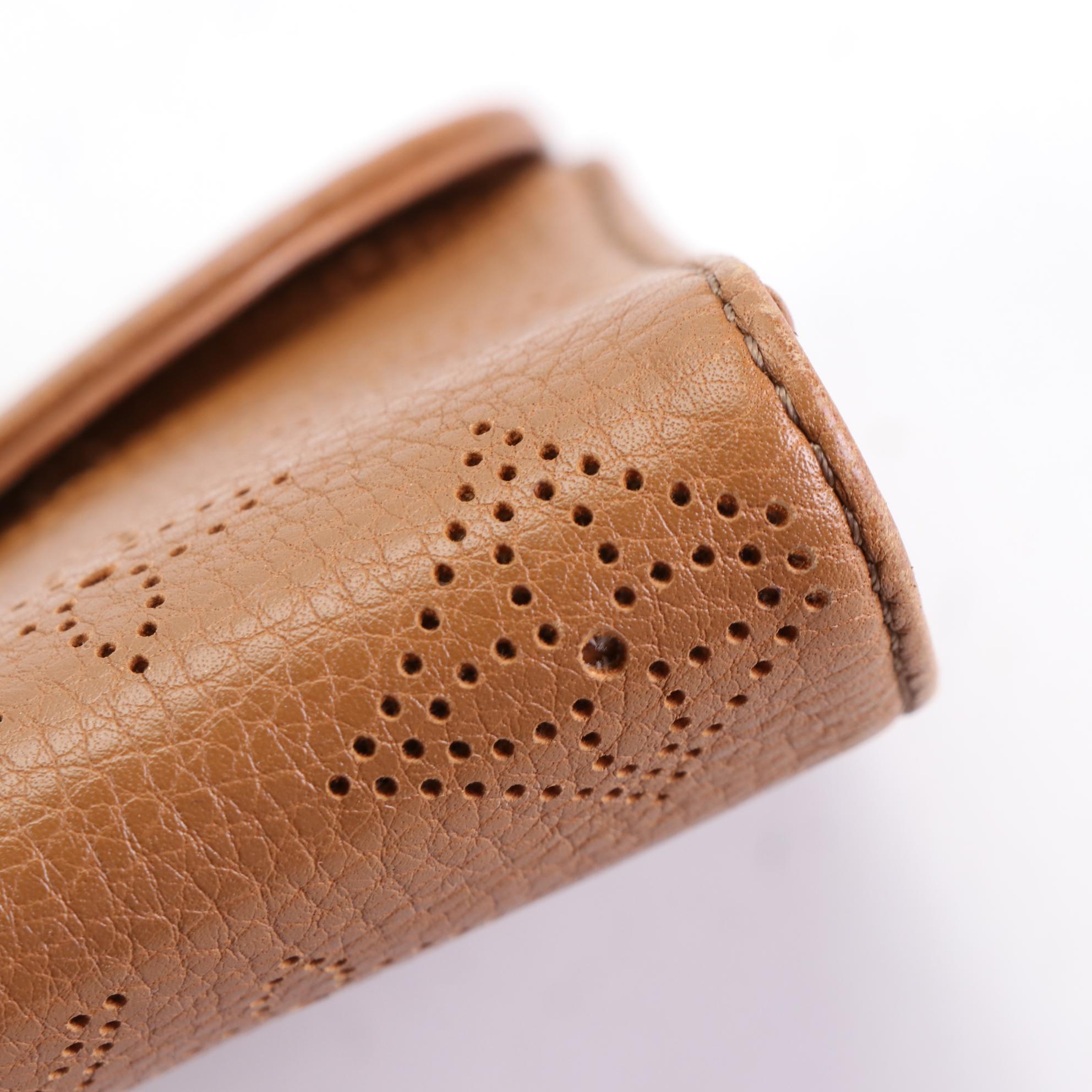 Louis Vuitton Portefeuille Amelia Wallet in Mahina Leather