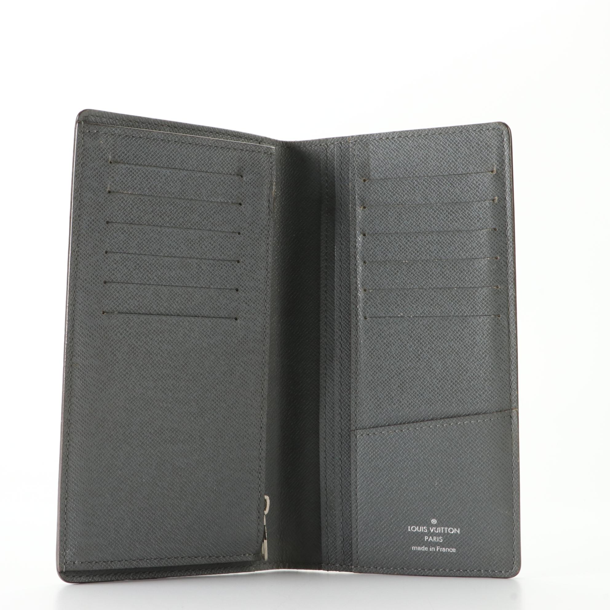 Louis Vuitton Brazza Wallet in Grey Taïga Leather