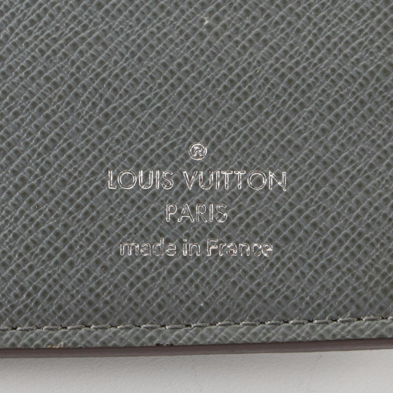 Louis Vuitton Brazza Wallet in Grey Taïga Leather