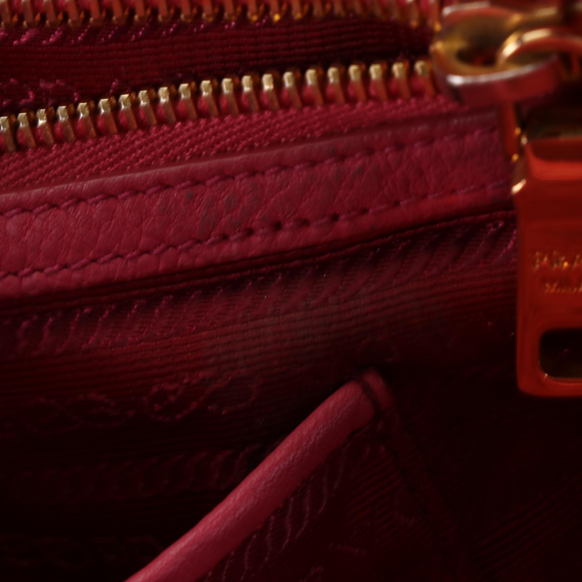 Prada Handbag in Pink Vitello Daino Leather