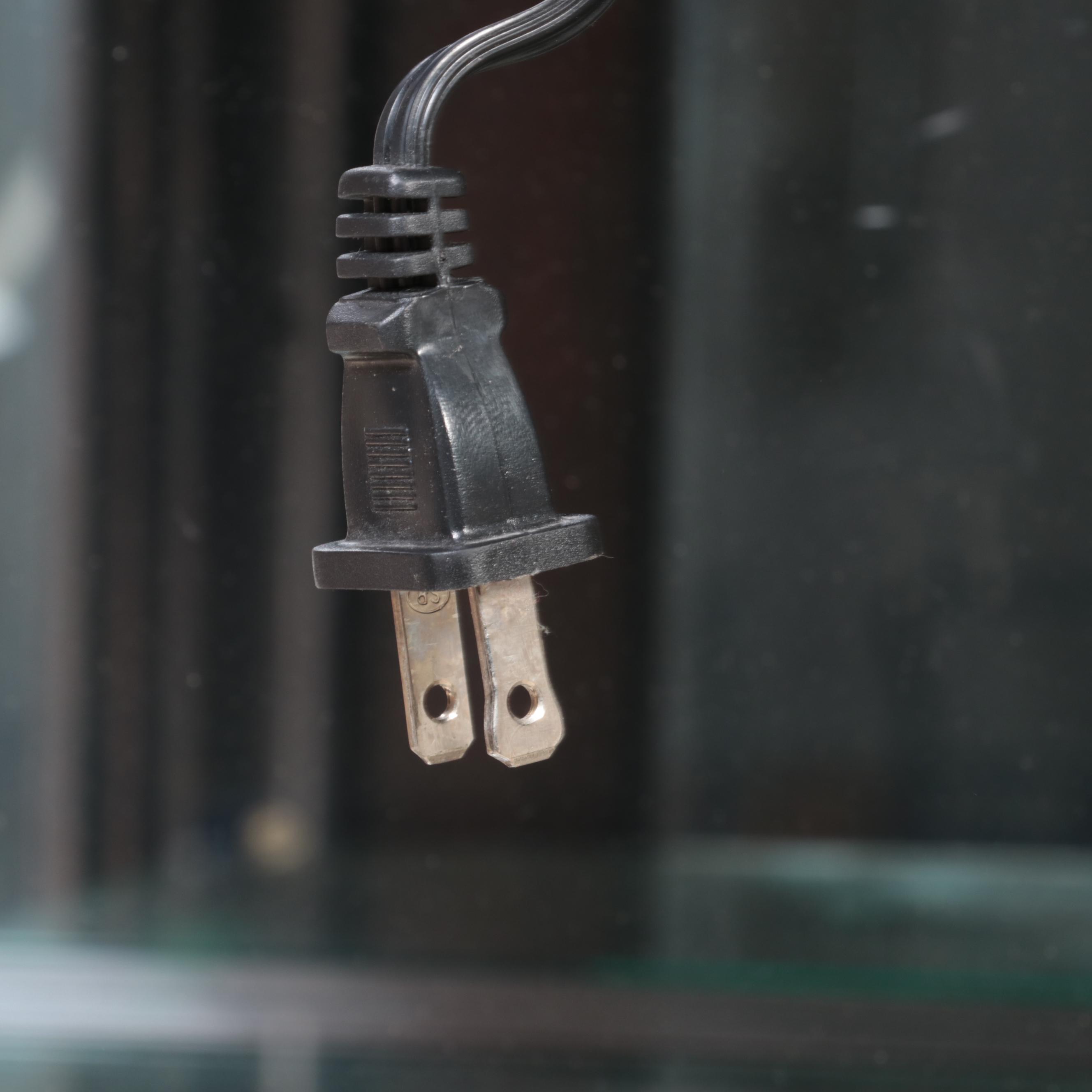 Lane "Gramercy Park" Breakfront China Cabinet