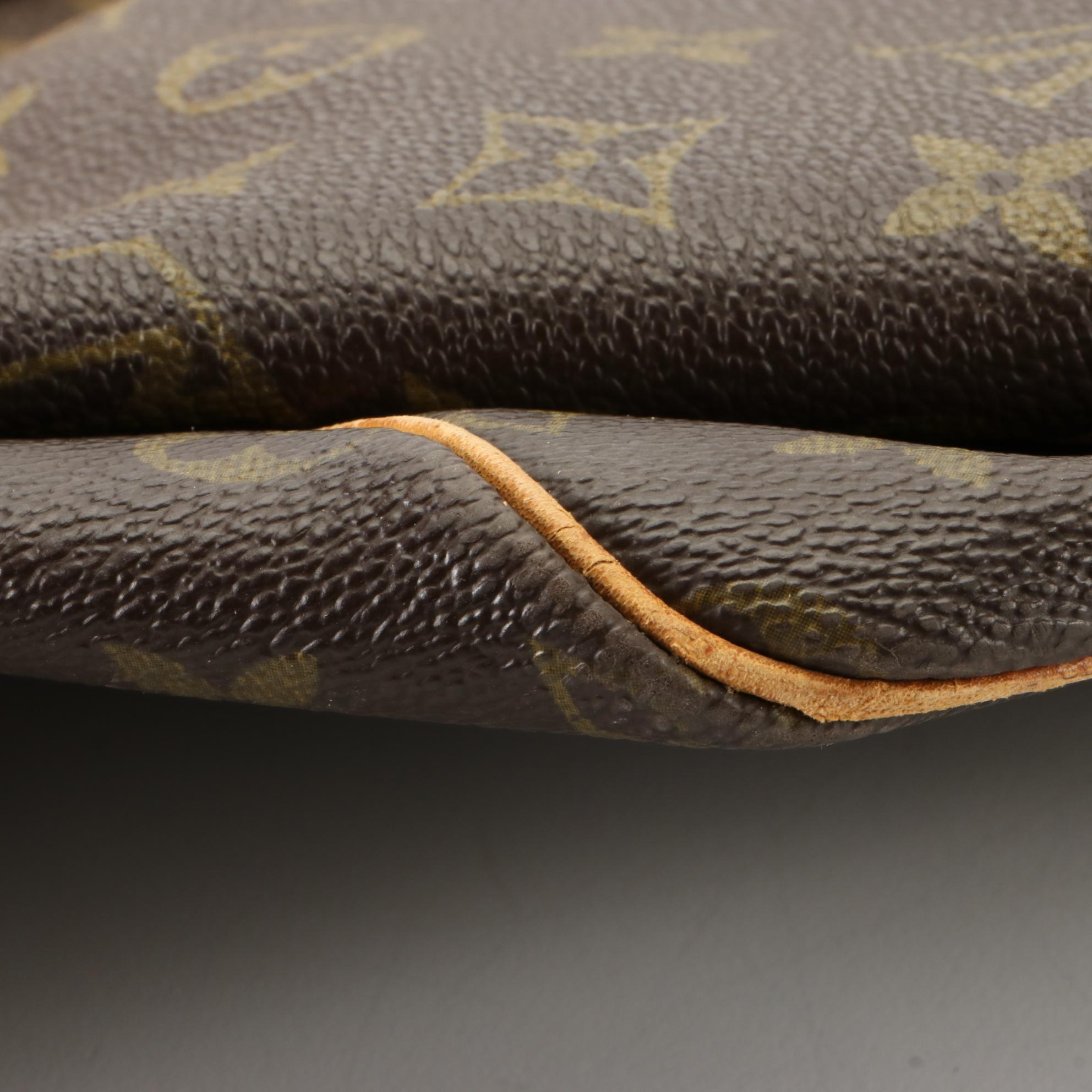 Louis Vuitton Keepall 55 in Monogram Canvas and Vachetta Leather