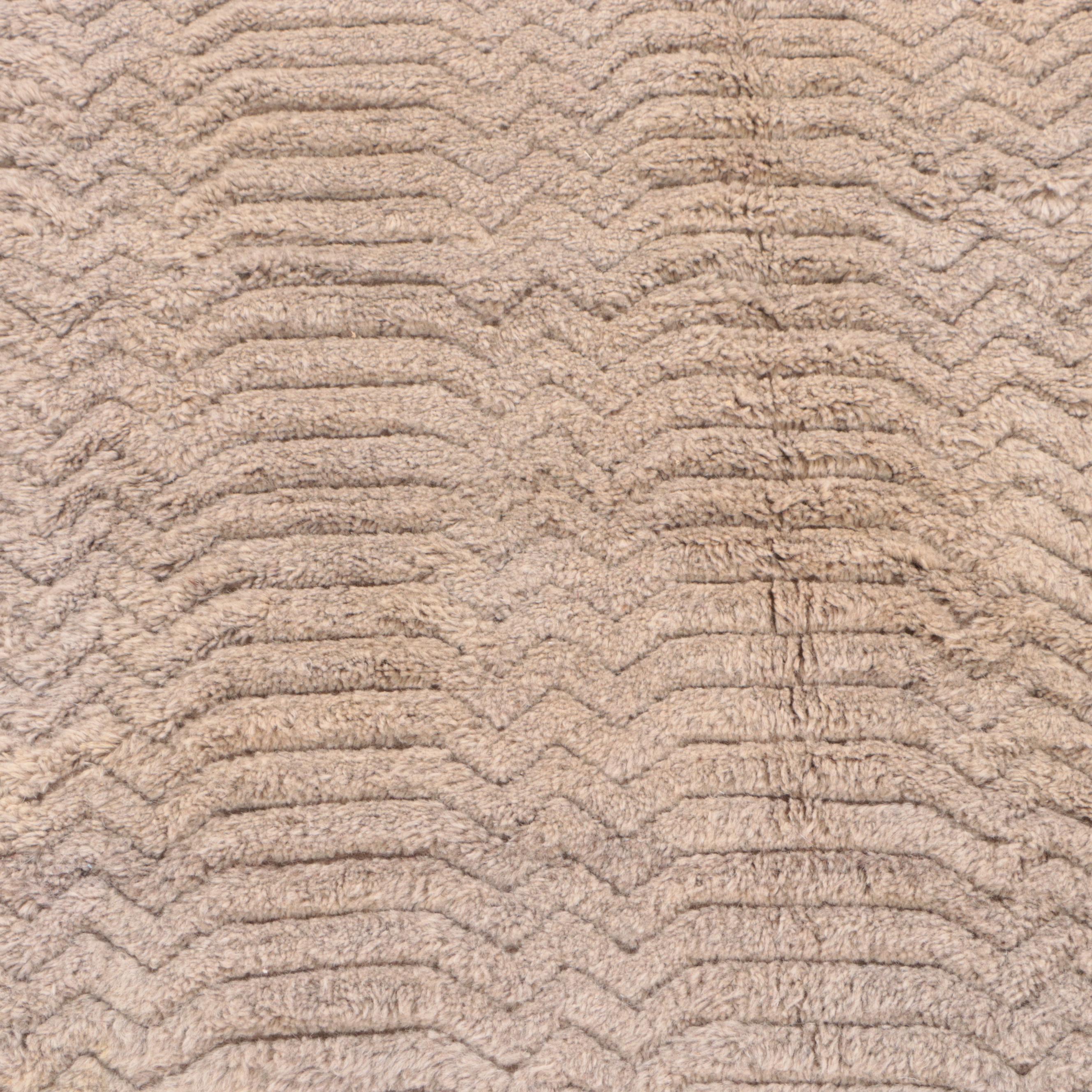 9'9 x 13'2 Hand-Knotted Armadillo & Co. Carved Room Sized Rug