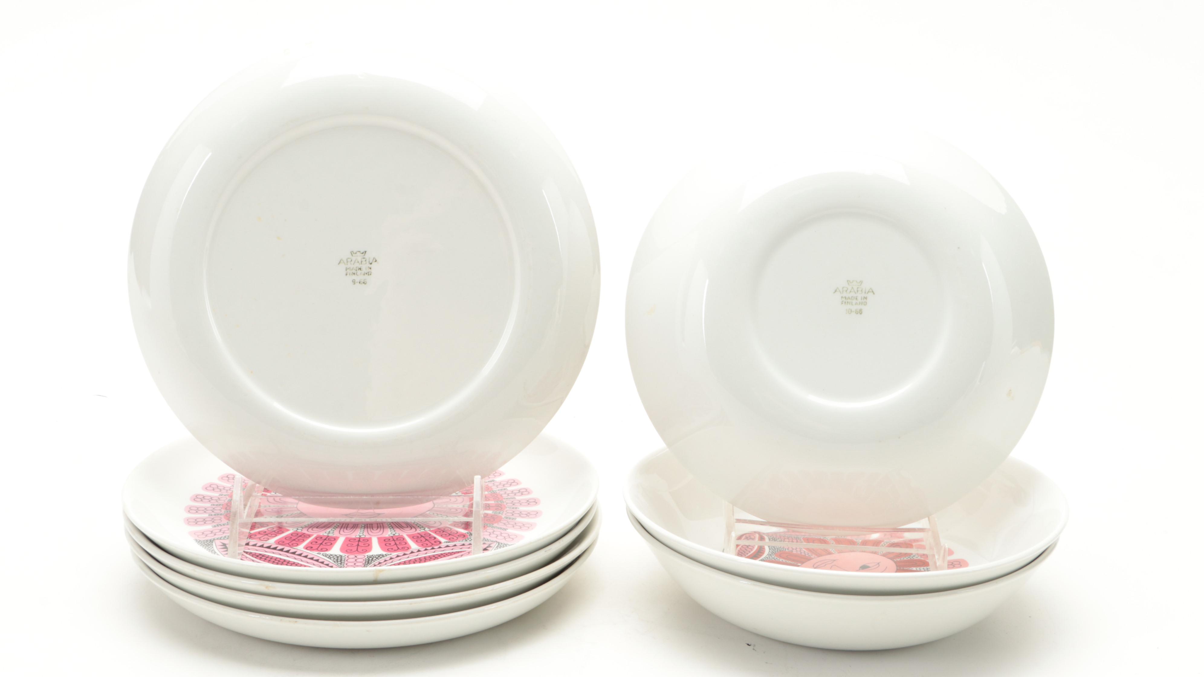 Arabia of Finland Ceramic Daisy Plates with Dessert Plates and Sauce Bowls