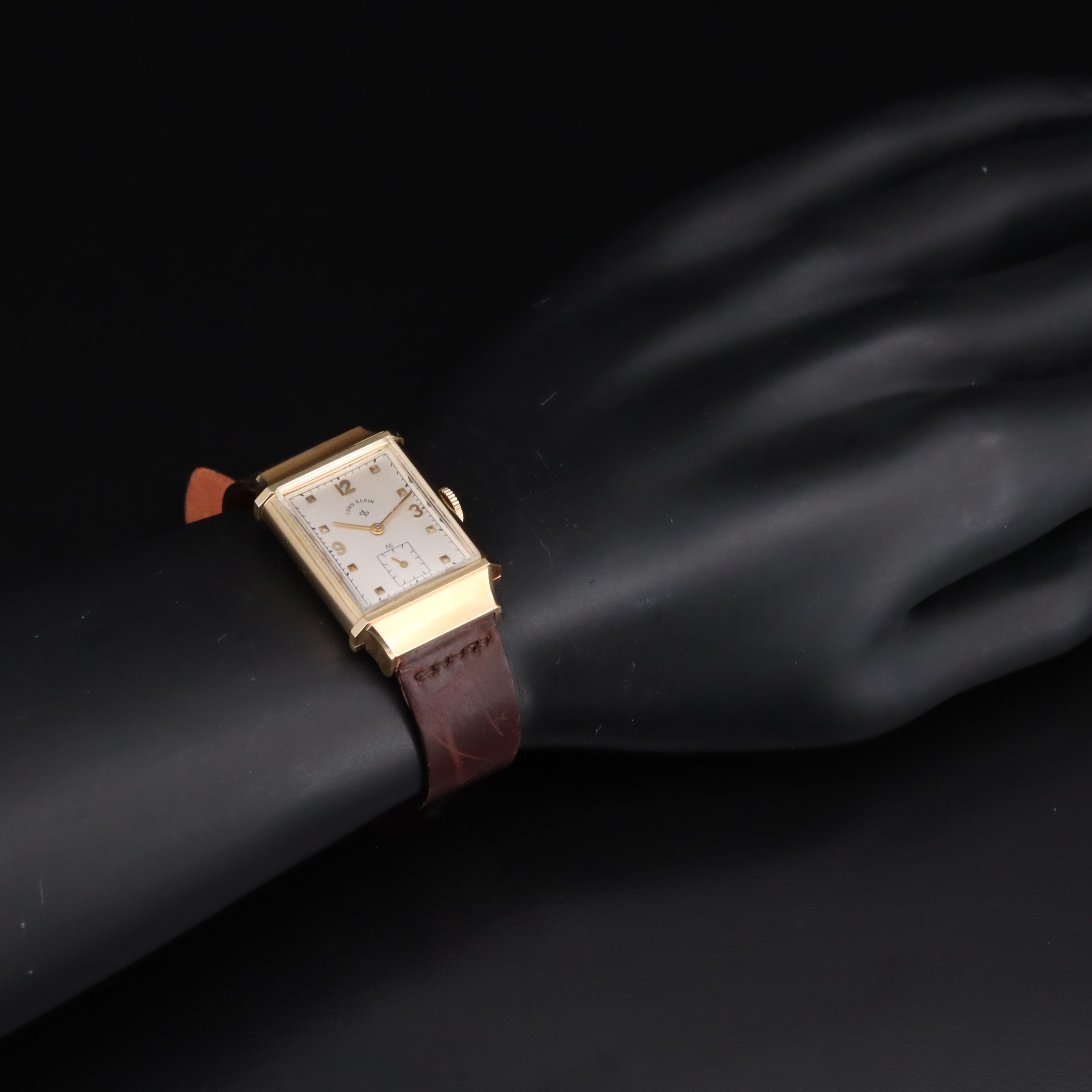 Vintage 14K Lord Elgin Hooded Lugs Watch