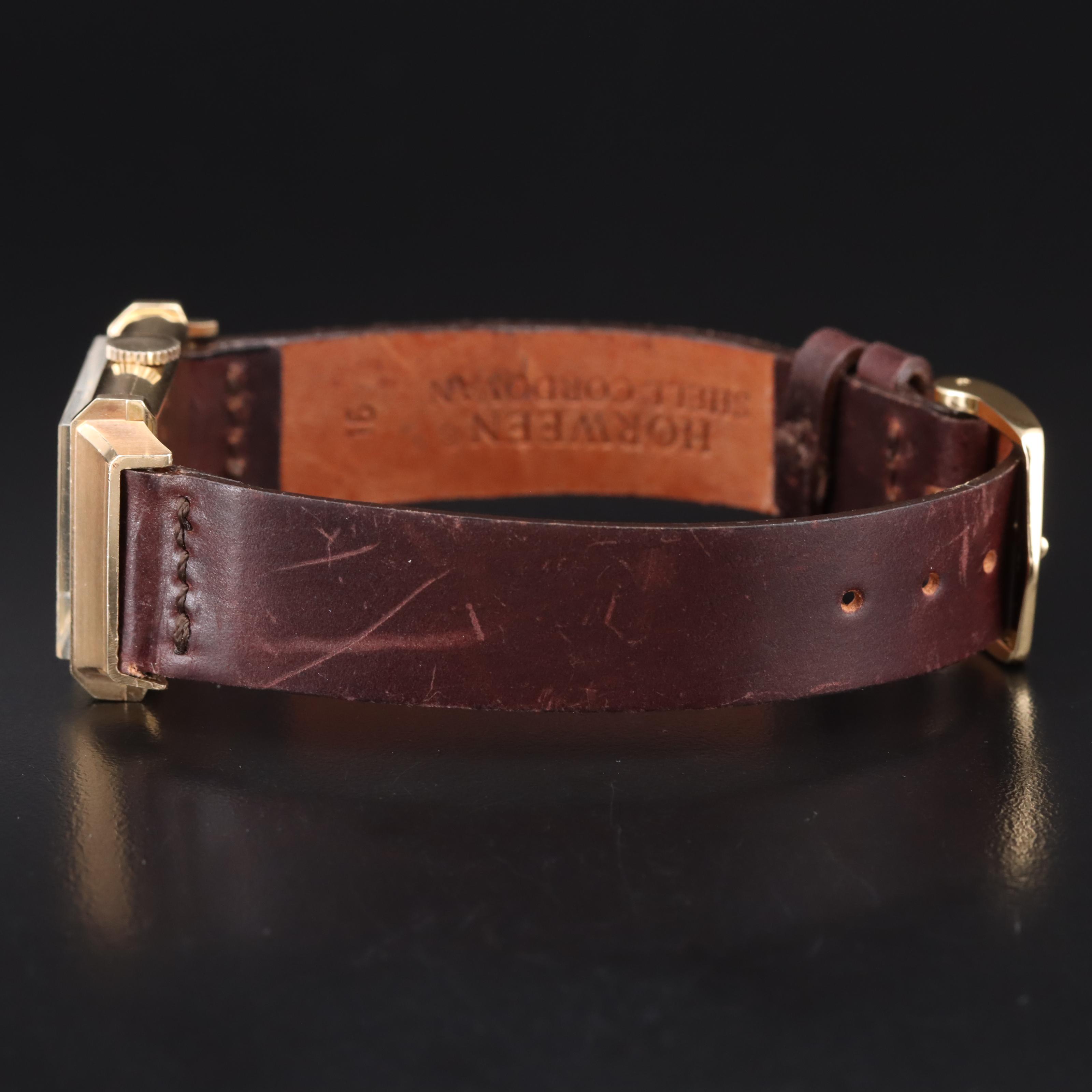 Vintage 14K Lord Elgin Hooded Lugs Watch