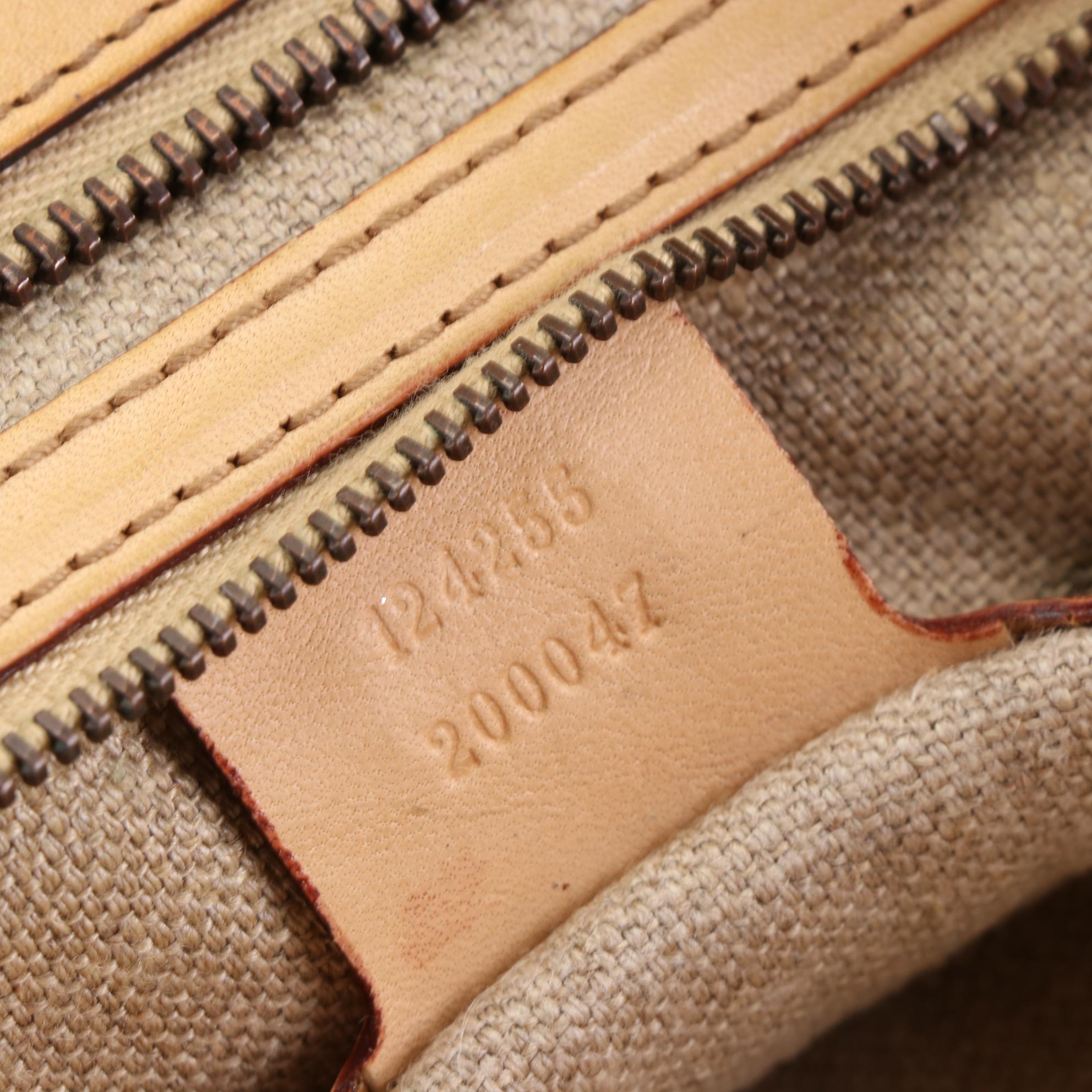 Gucci Leather Shoulder Bag