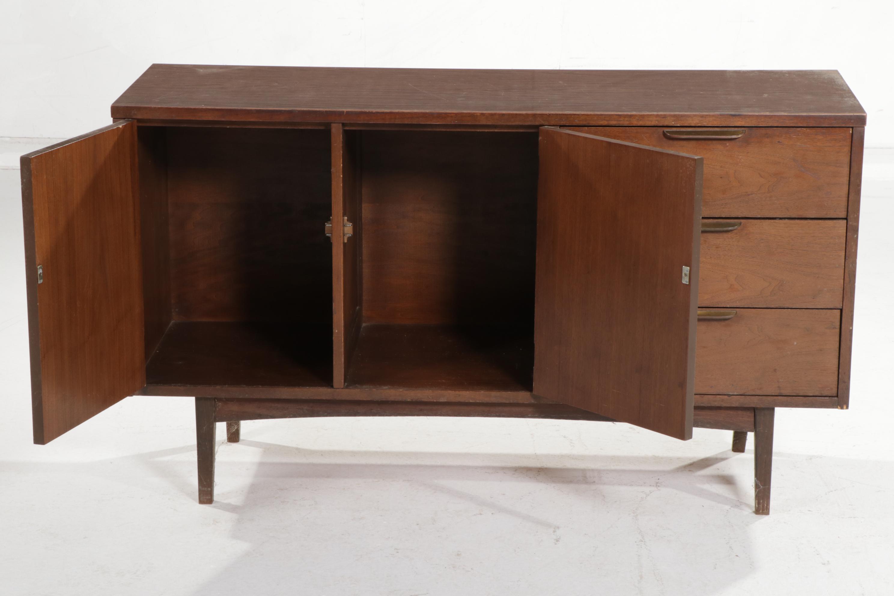 Stanley Furniture Mid Century Modern Walnut and Laminate Top Sideboard