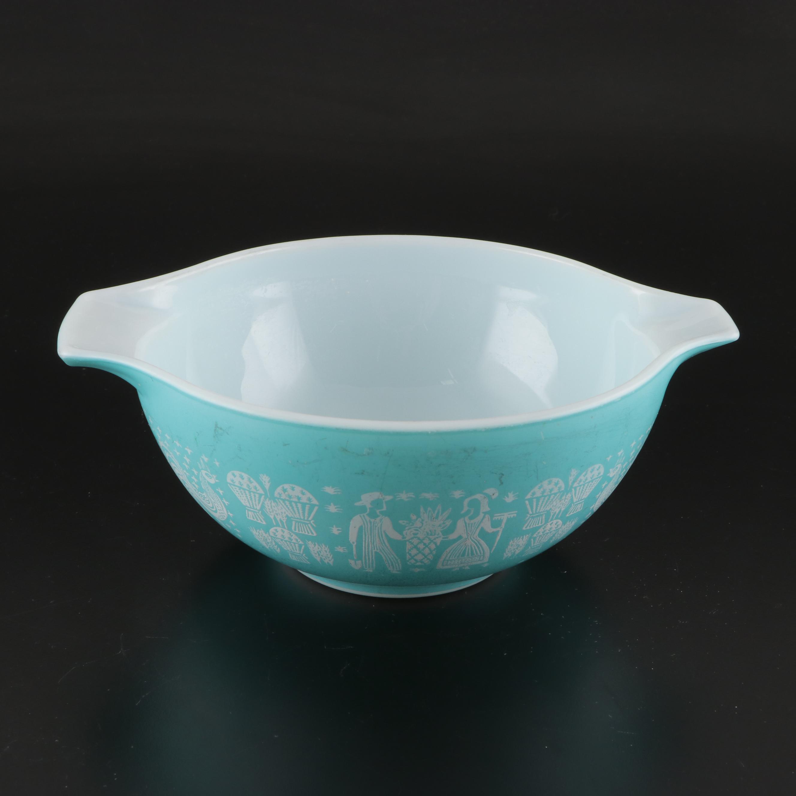 Pyrex "Butterprint" Cinderalla Glass Mixing Bowls, Mid-20th Century