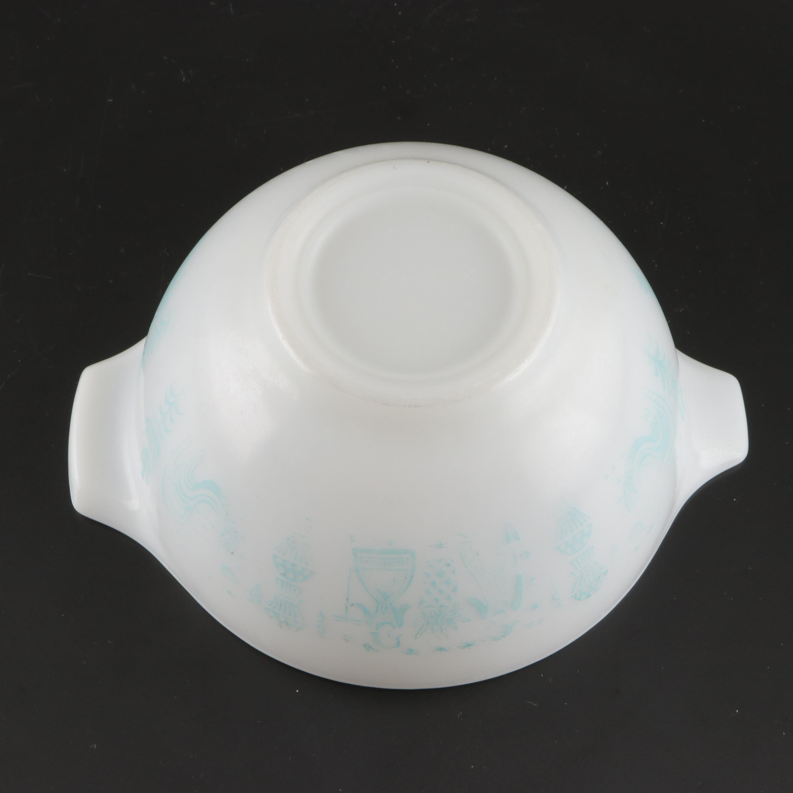 Pyrex "Butterprint" Cinderalla Glass Mixing Bowls, Mid-20th Century