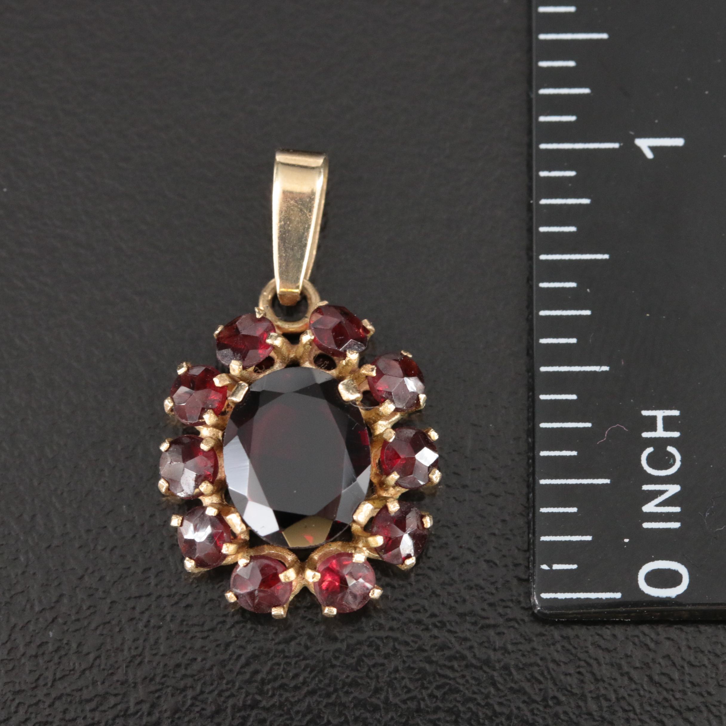 Vintage 8K Garnet Pendant