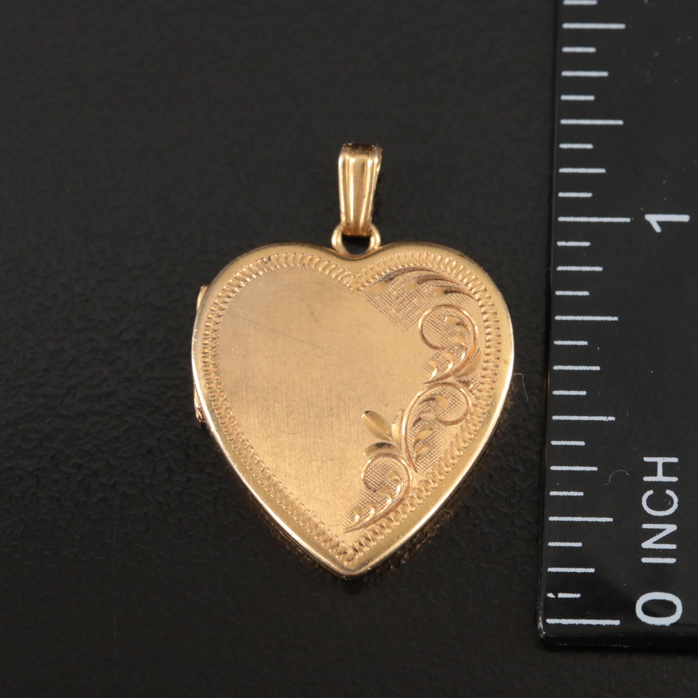 Vintage 14K Engraved Heart Locket