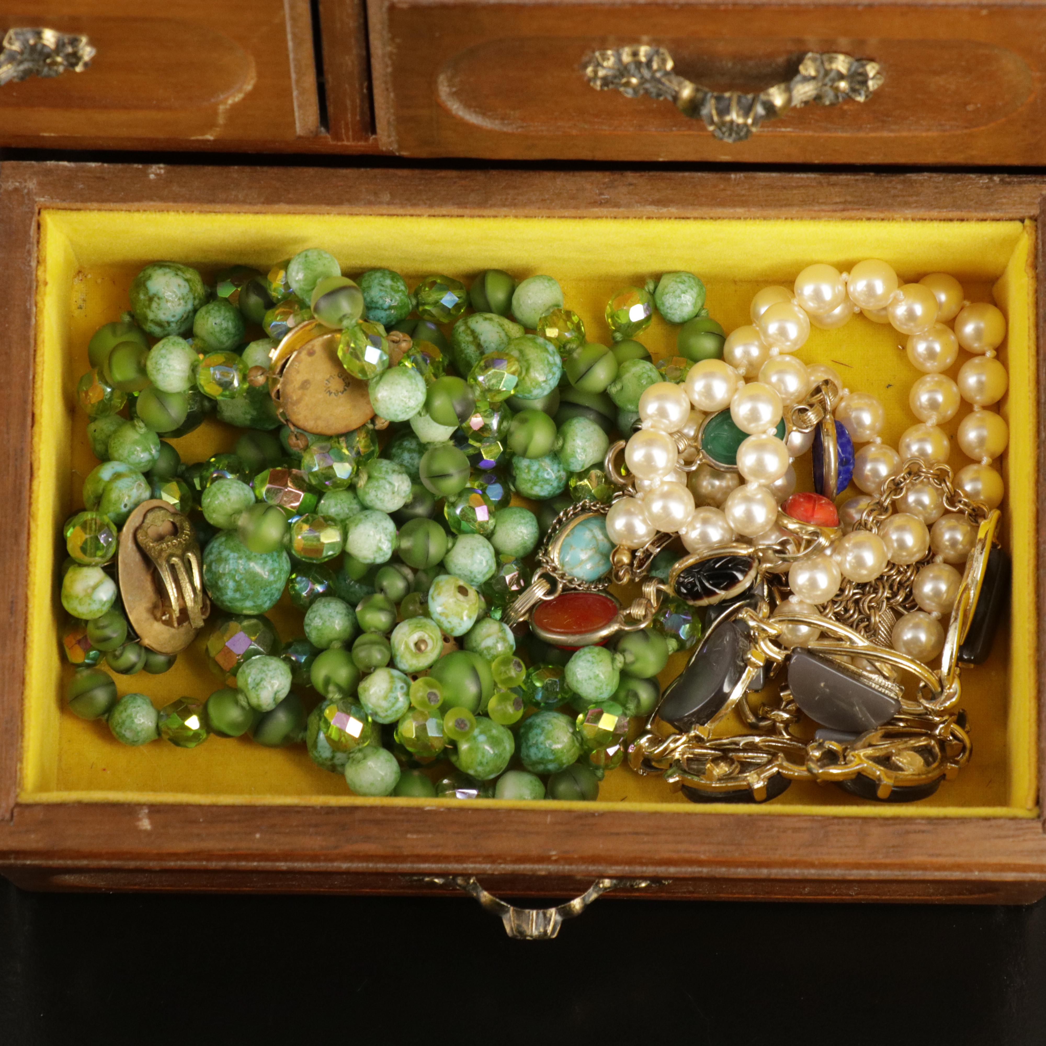 Uncommon Discoveries: Jewelry Collection