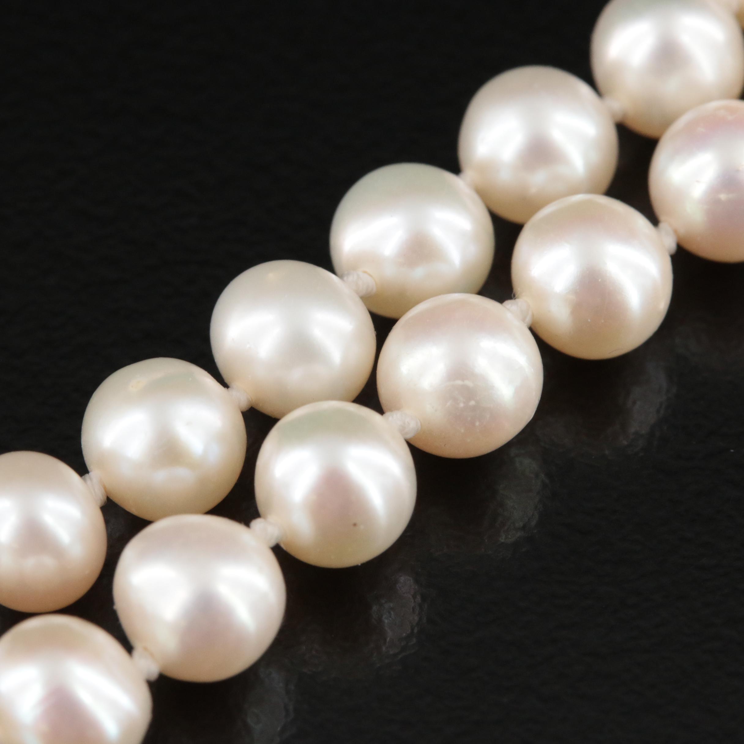 Graduated Pearl Necklace with 14K Clasp