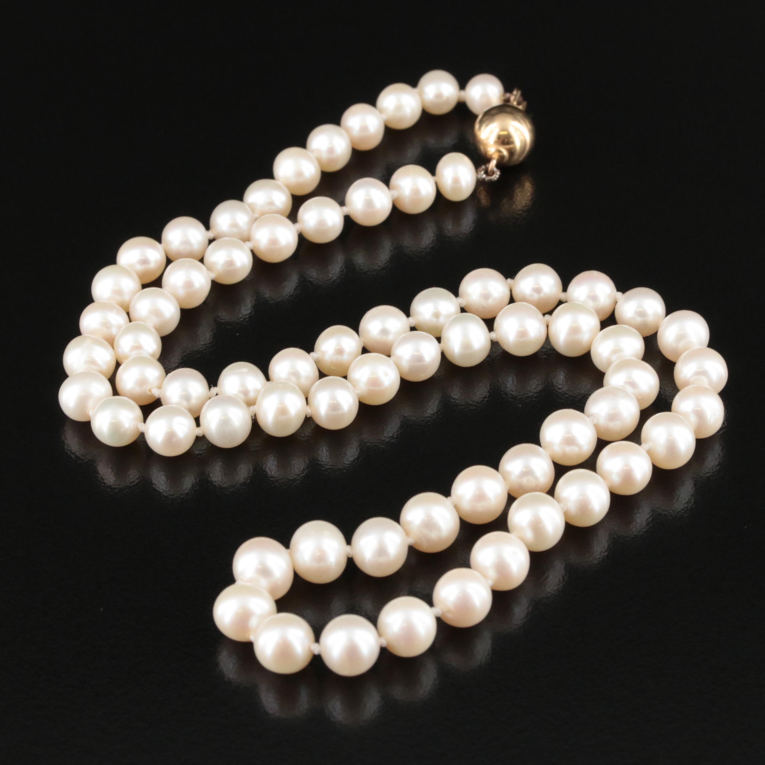 Graduated Pearl Necklace with 14K Clasp