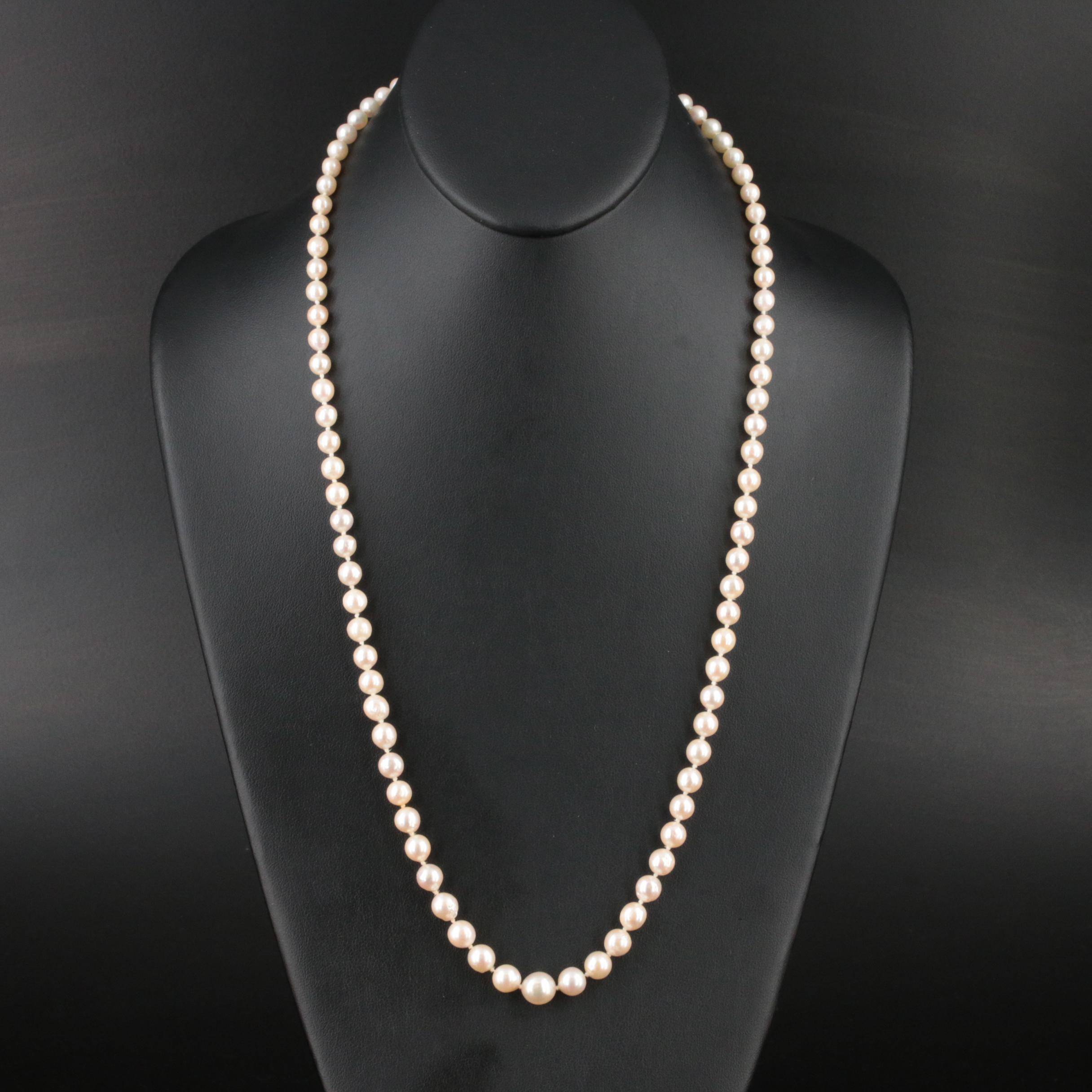 Graduated Pearl Necklace with 14K Clasp