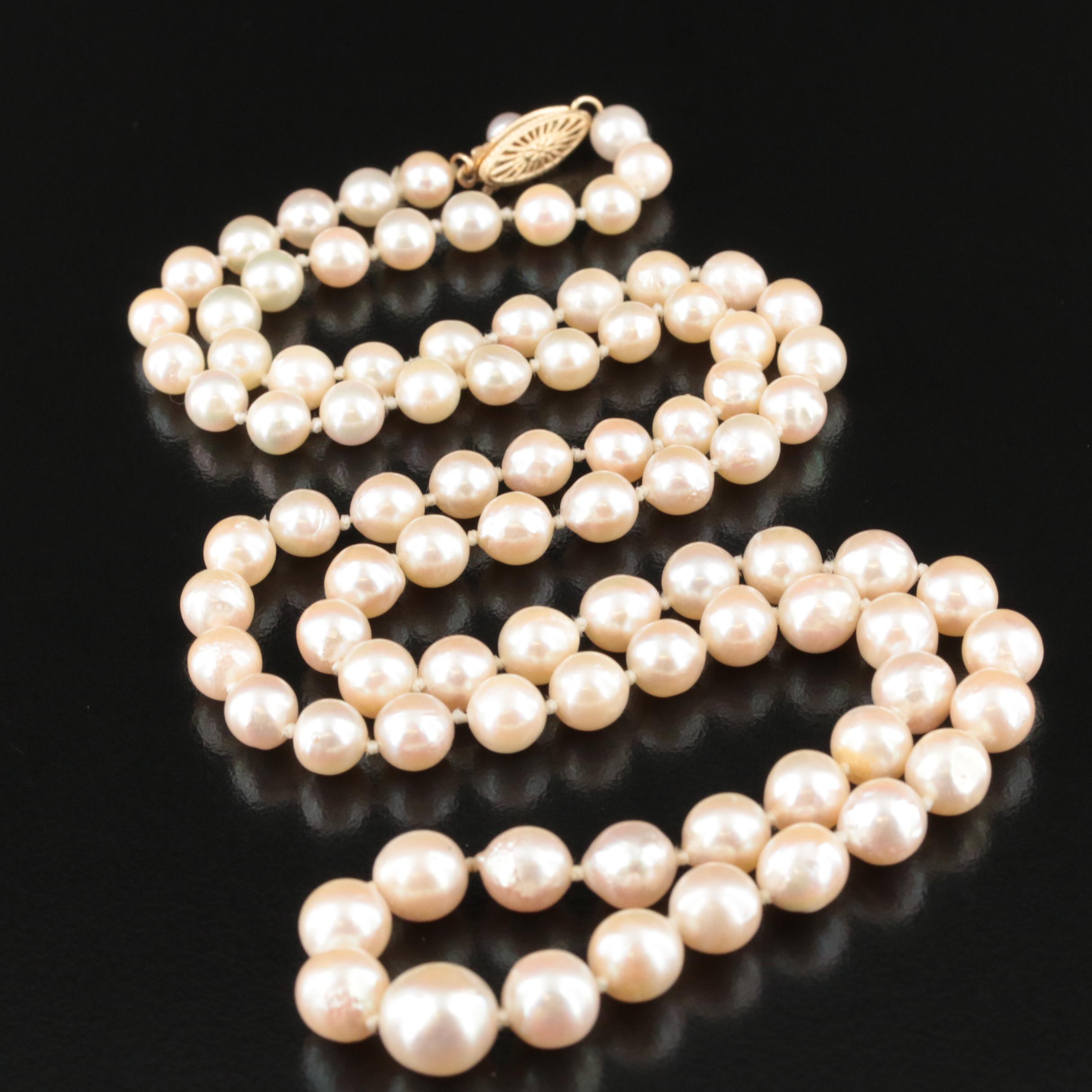 Graduated Pearl Necklace with 14K Clasp