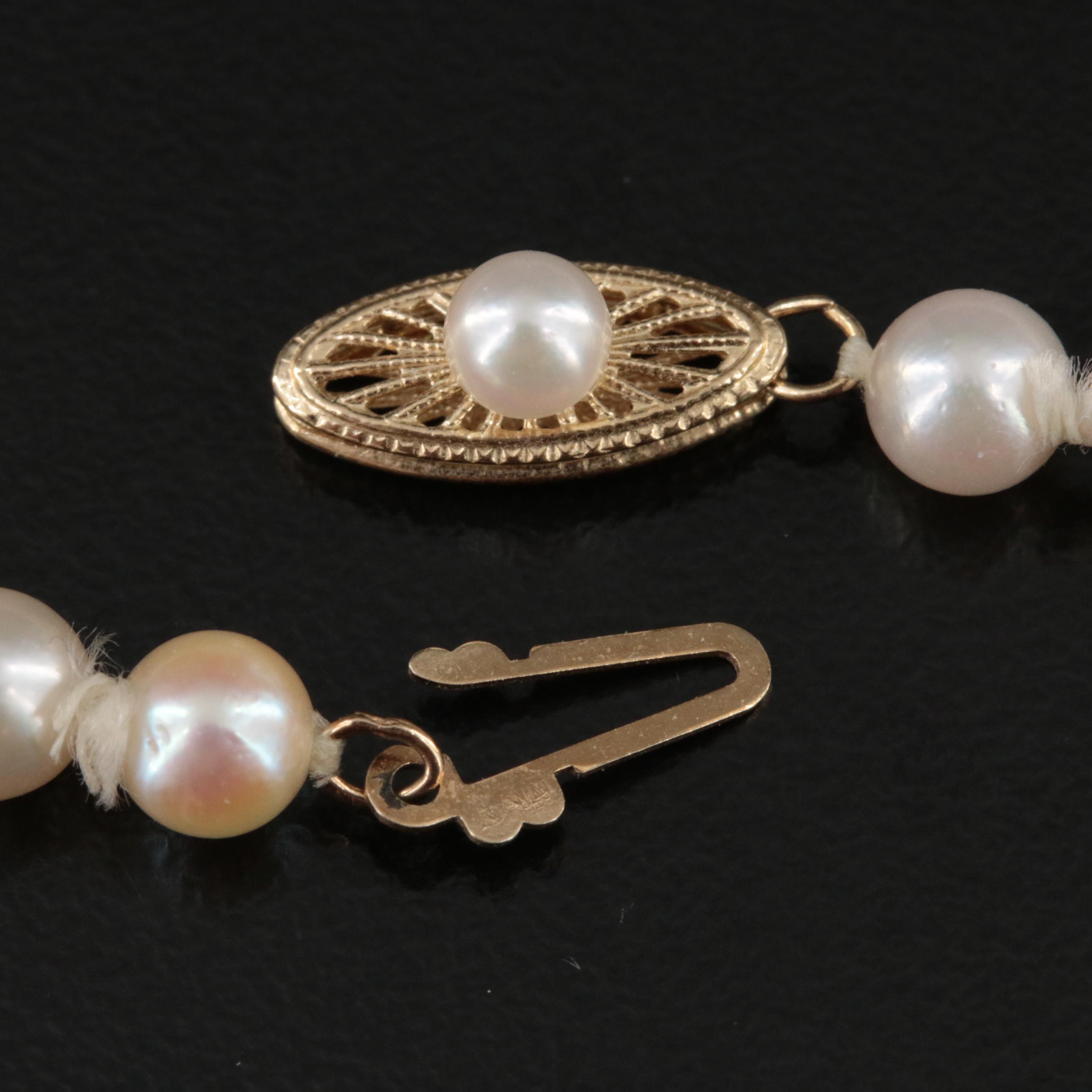 Graduated Pearl Necklace with 14K Clasp