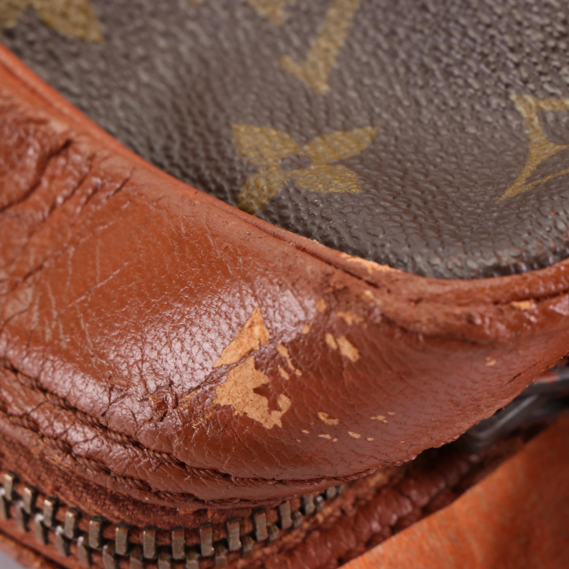 Louis Vuitton Sac Bandoulière in Monogram Canvas