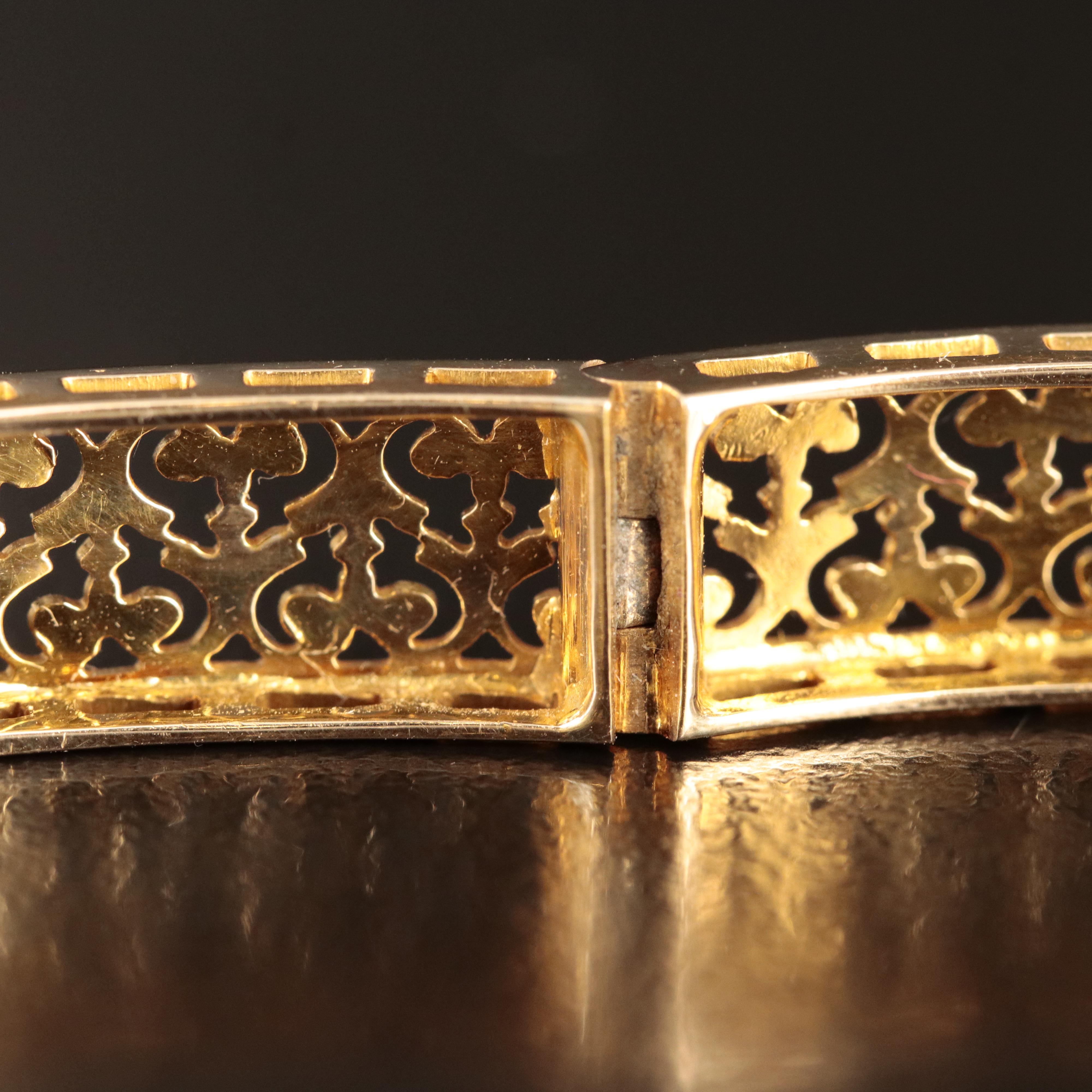 14K Coral Openwork Hinged Bangle